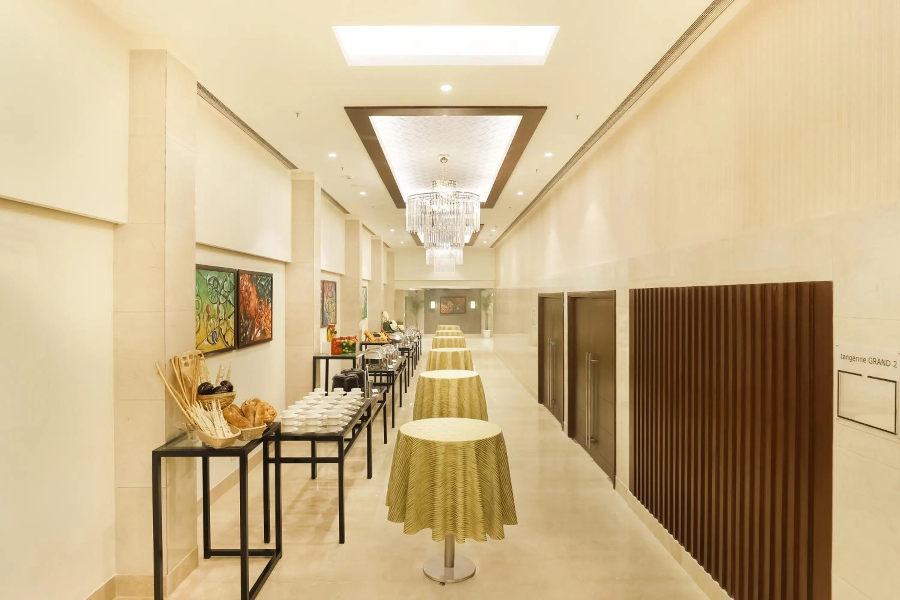 Area and facilities in Lemon Tree Hotel, Aligarh