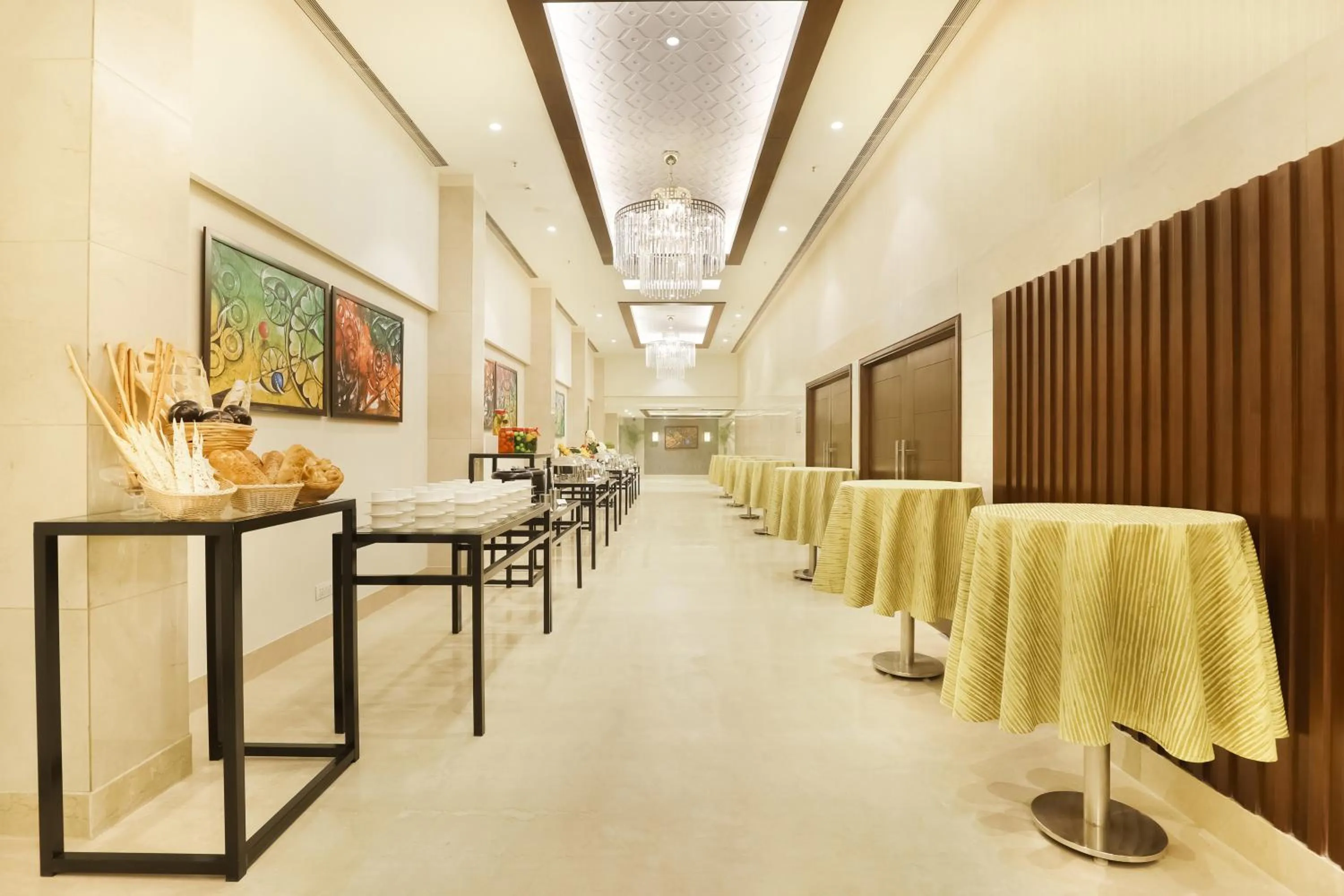 Area and facilities in Lemon Tree Hotel, Aligarh