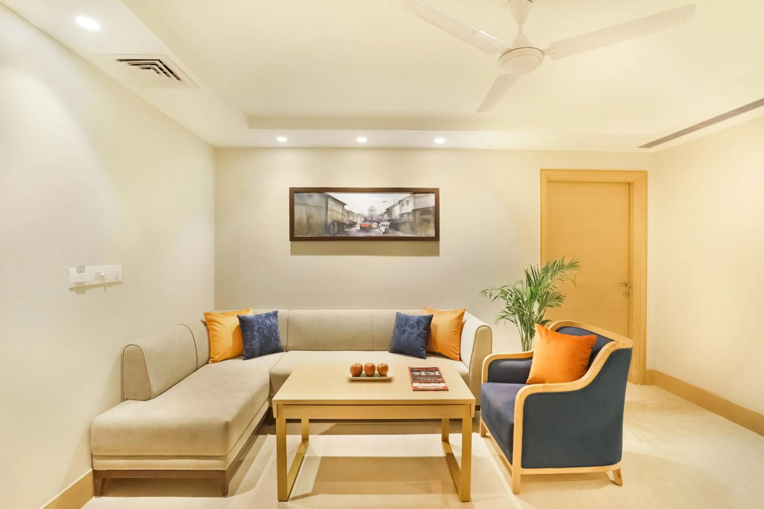 Living room in Lemon Tree Hotel, Aligarh