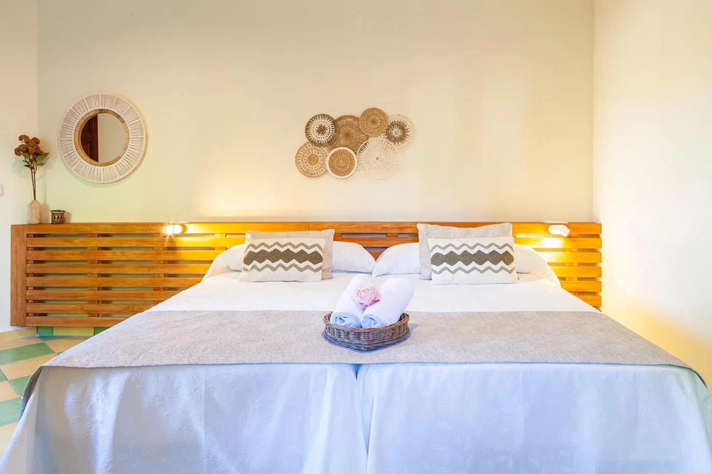 Bed in Hostal León Dormido