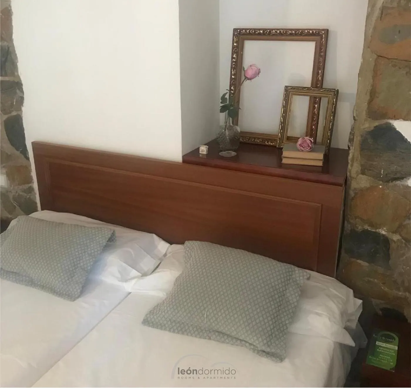 Other, Bed in Hostal León Dormido