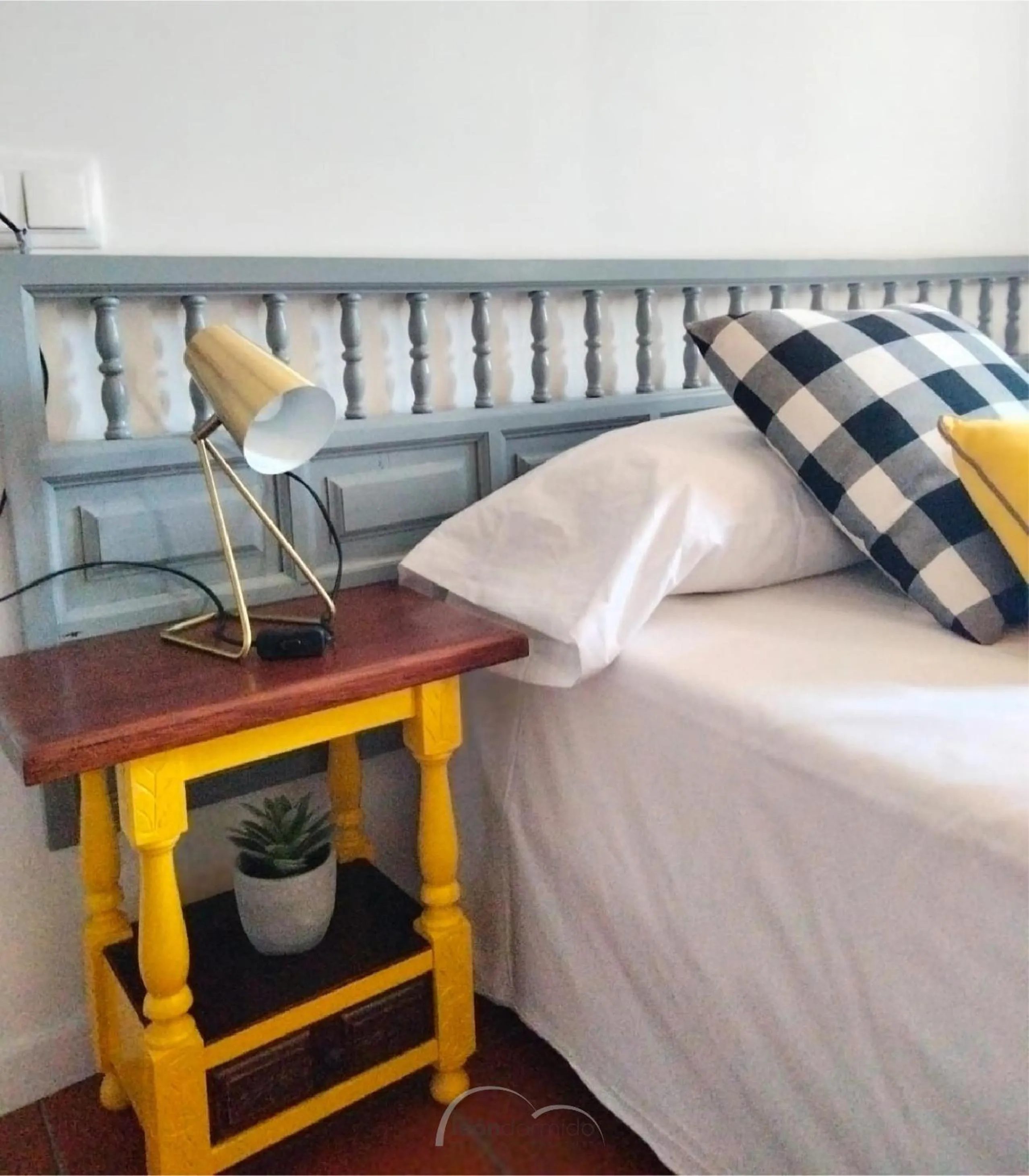 Bed in Hostal León Dormido