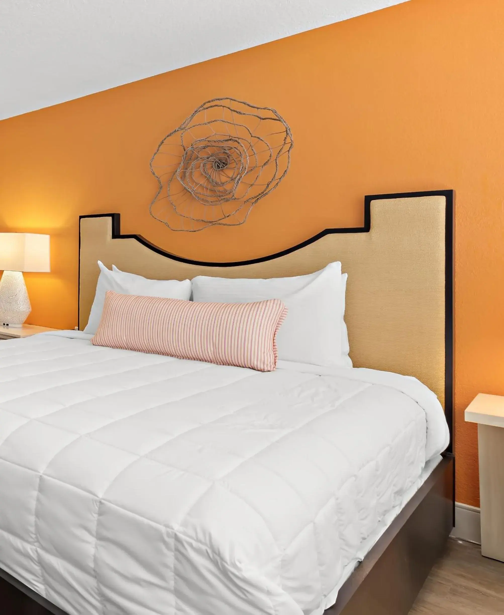 Bed in Bellwether Beach Resort Bed in Bellwether Beach Resort