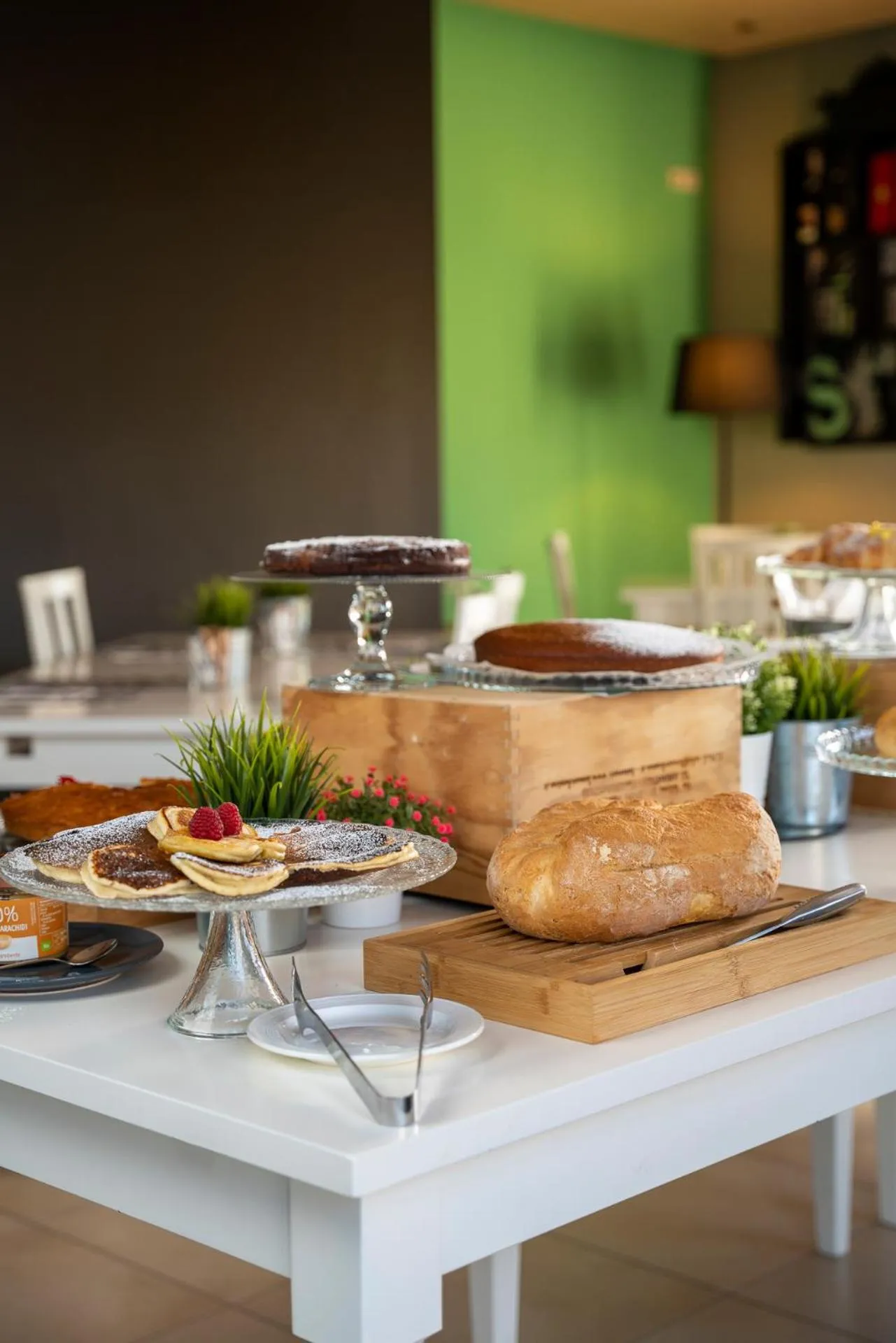 Food and drinks in Castello D'Argile Hotel