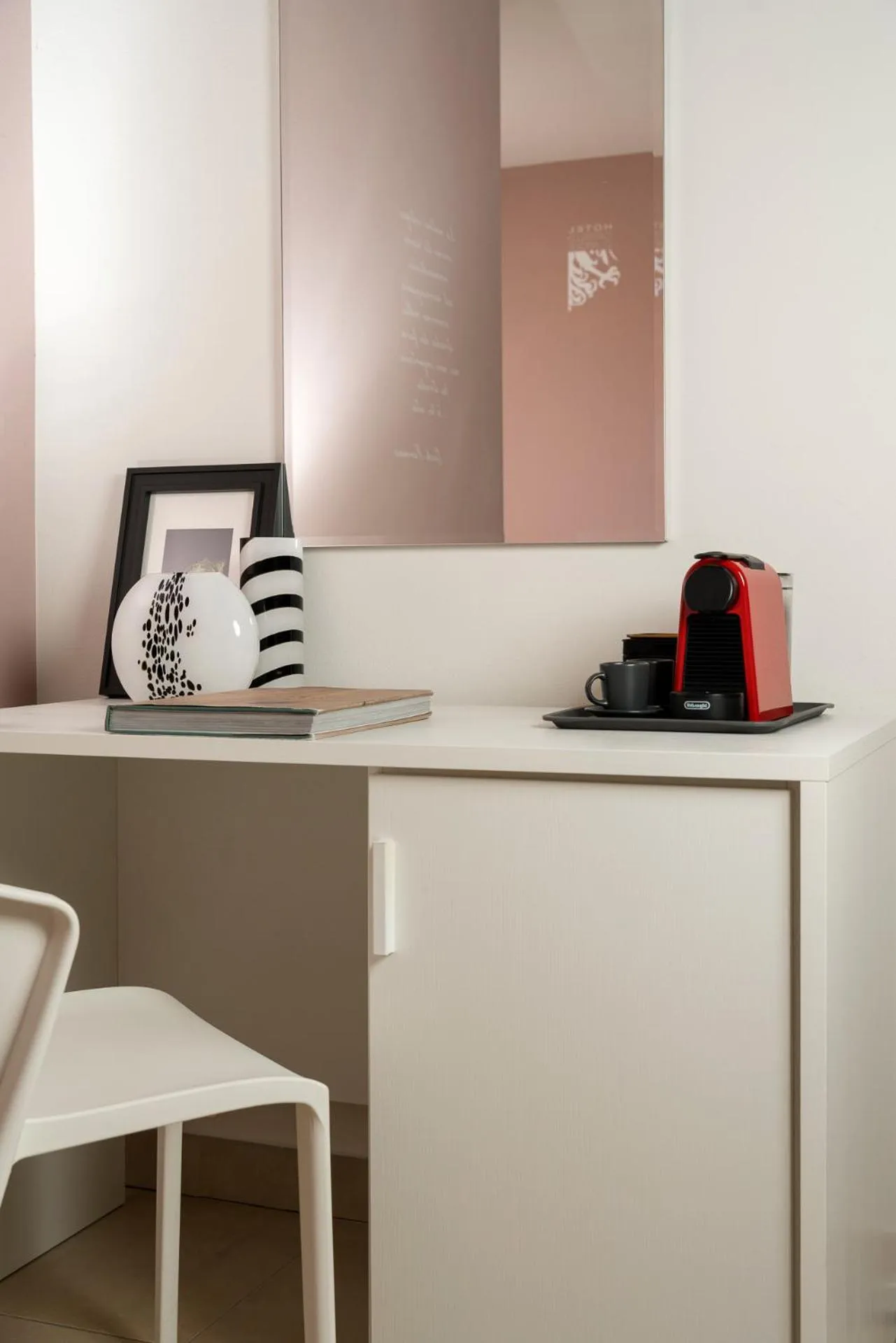 hair dresser in Castello D'Argile Hotel