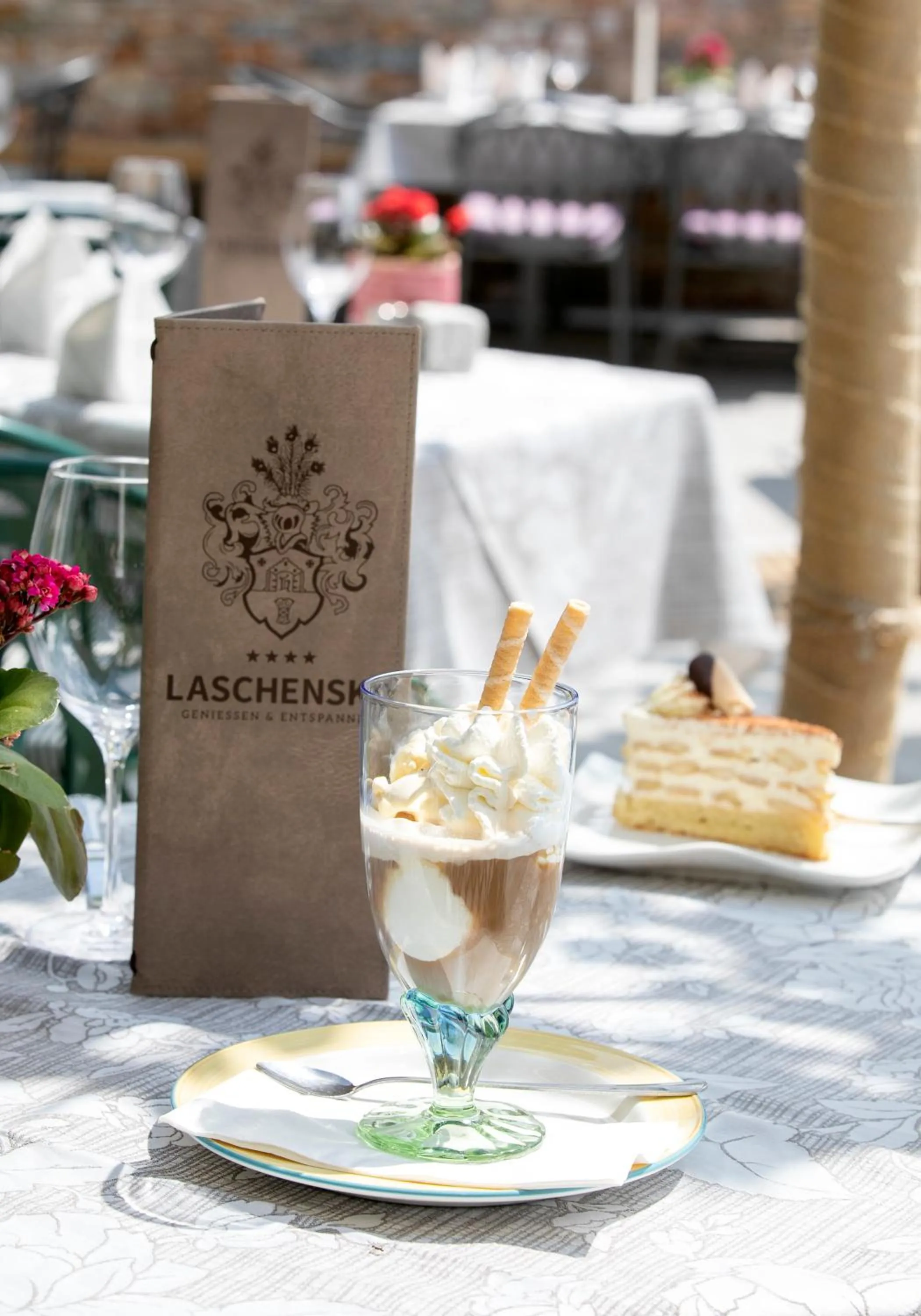 Restaurant/places to eat in Laschenskyhof Hotel & Spa