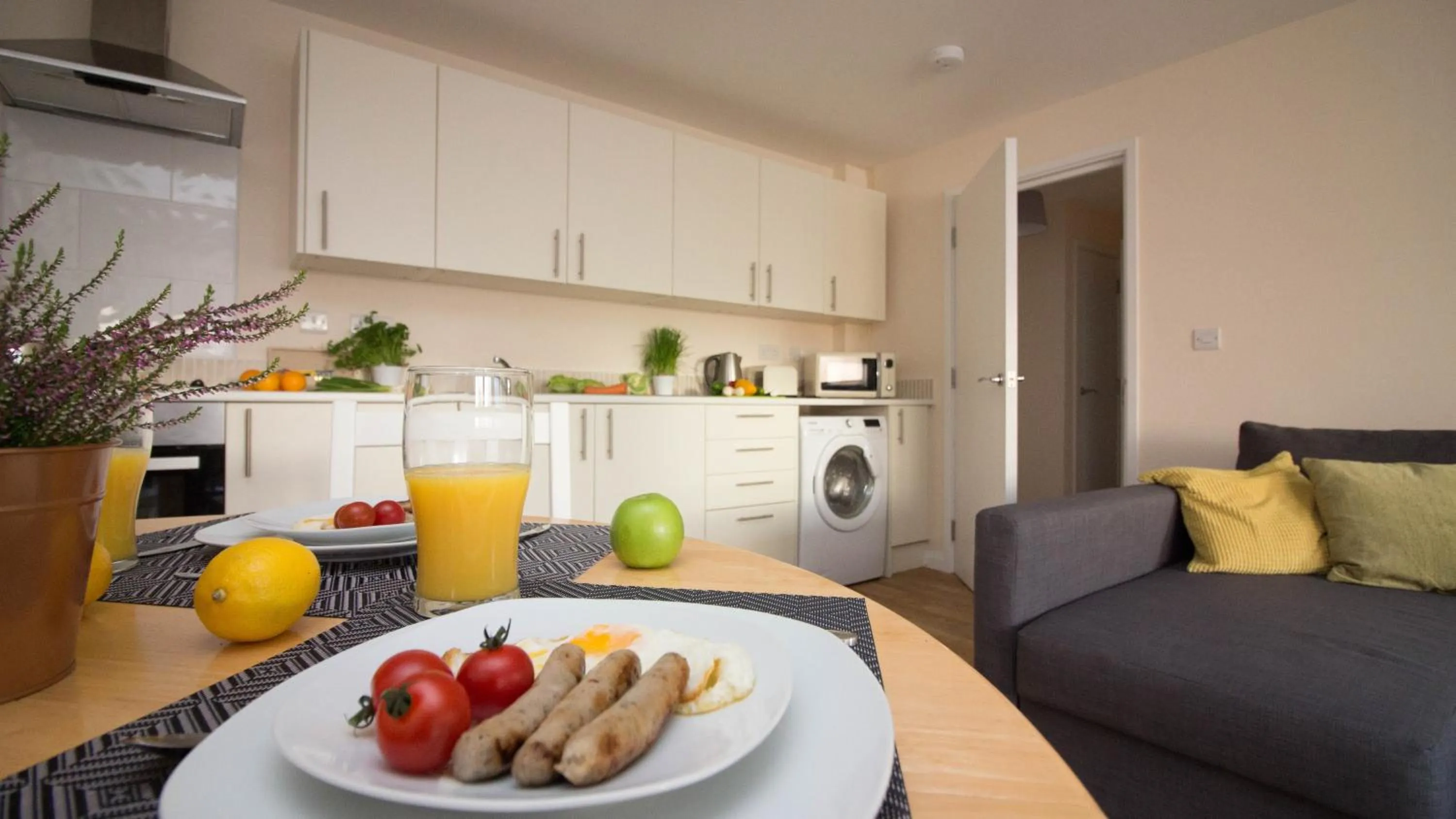 Other in StayZo Stylish Accommodation in Southampton 10