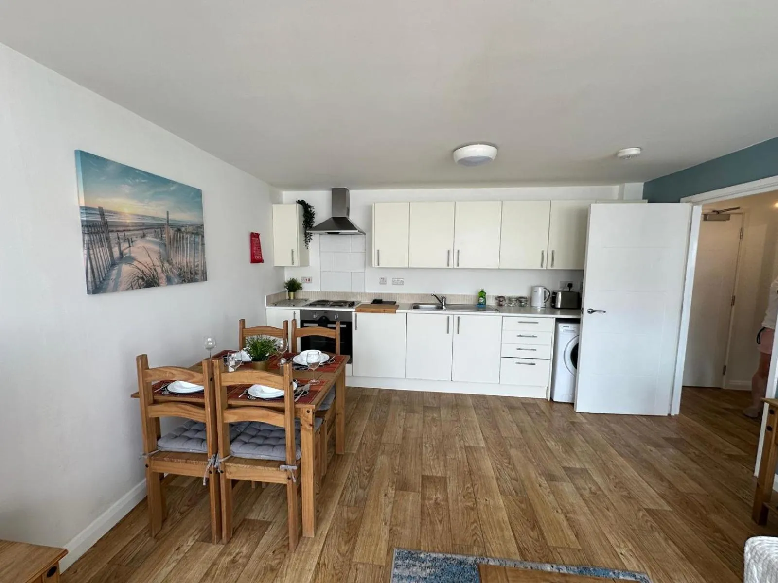 kitchen in Stylish Accommodation in Southampton City Centre 10