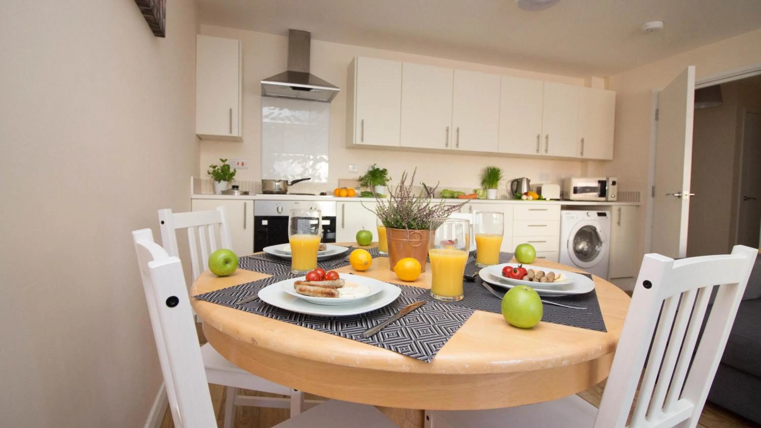 Other in StayZo Stylish Accommodation in Southampton 10