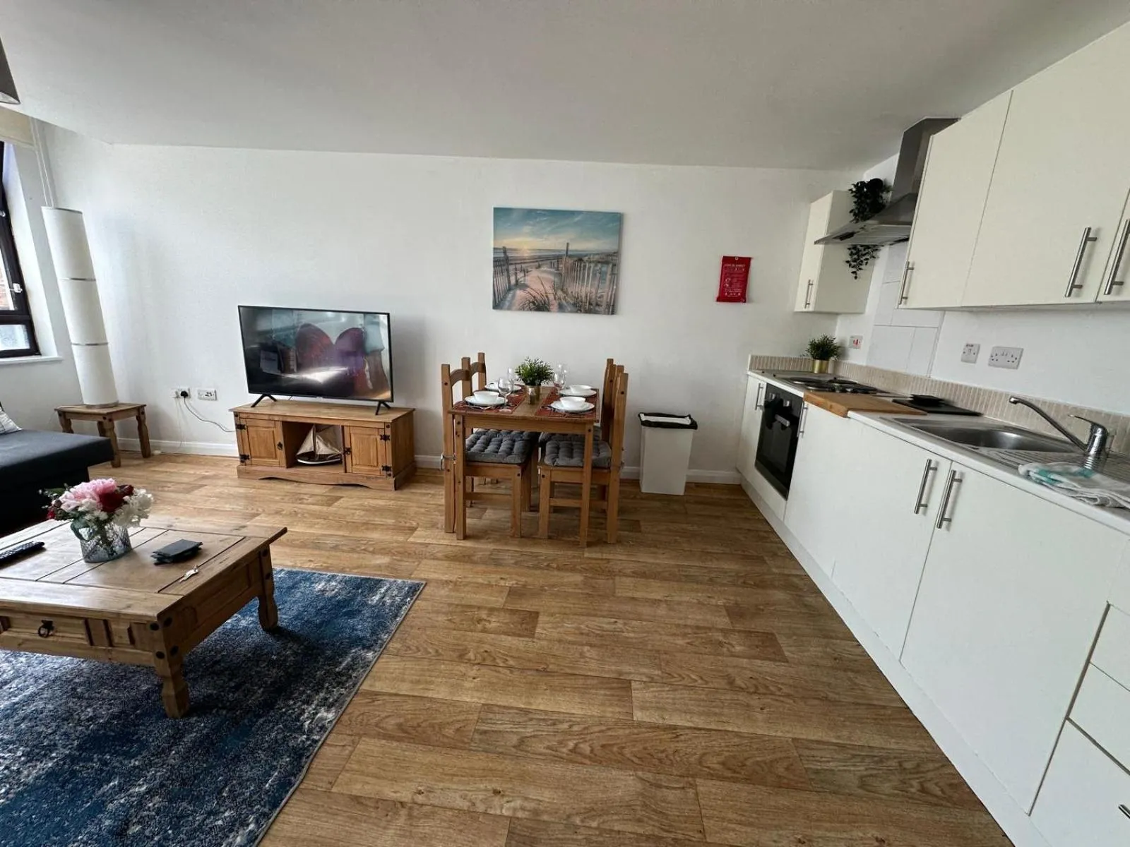 TV and multimedia in Stylish Accommodation in Southampton City Centre 10