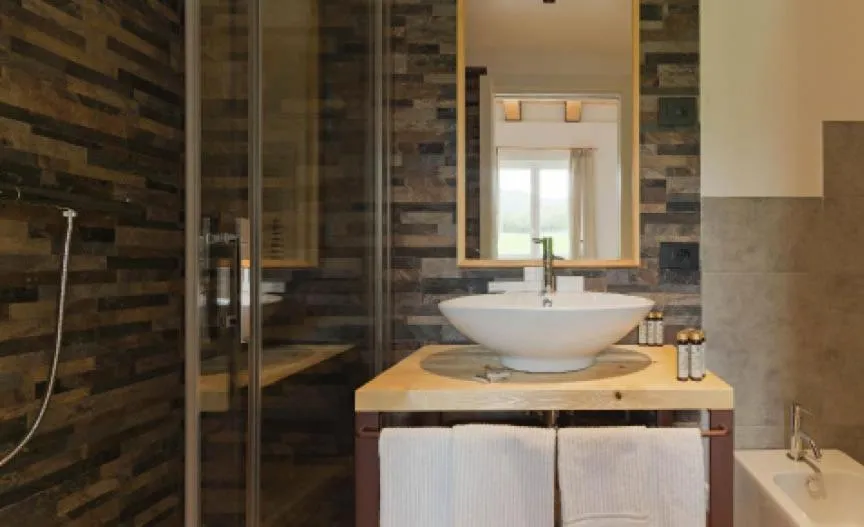 Shower in Tenuta Grimaldi Wine Resort