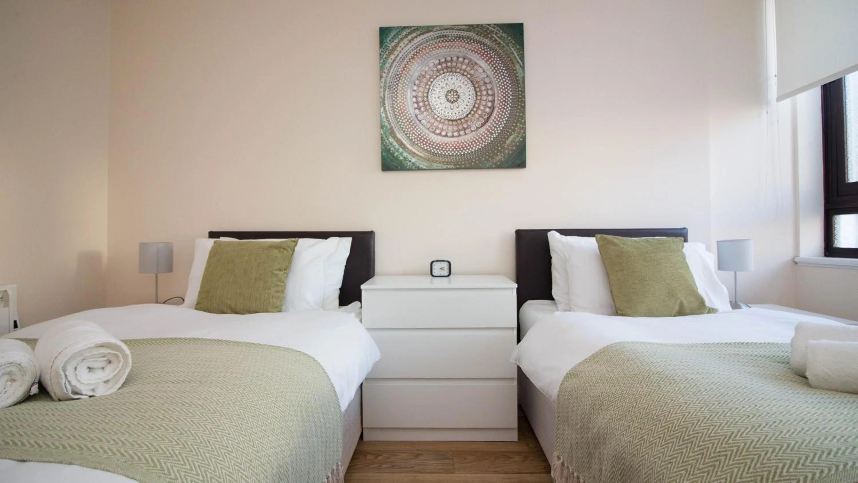 Other, Bed in StayZo Castle Point 6 Apartment - Premier Lodge