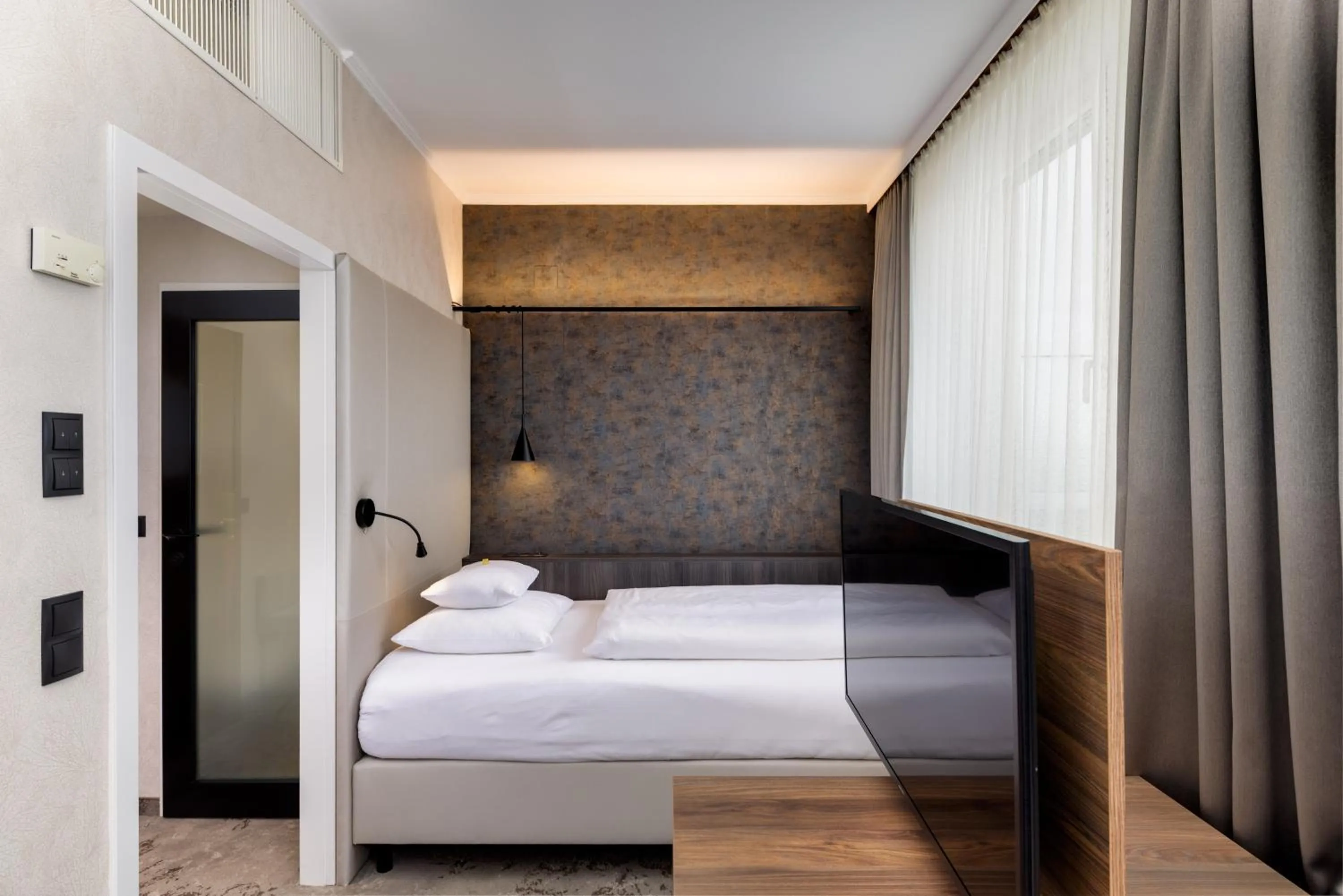 Bed in Hotel Am Parkring