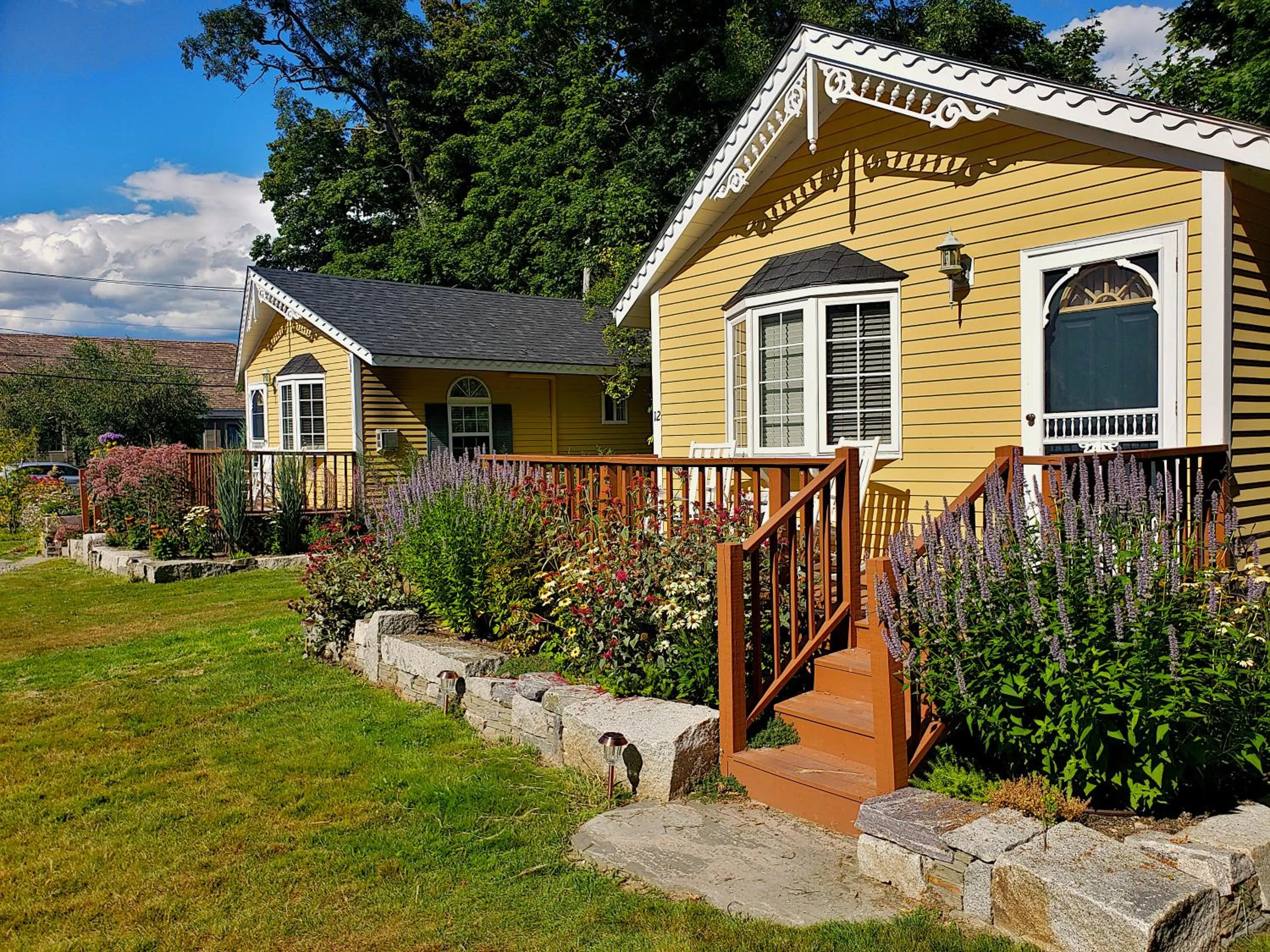 Patio in Sand Bar Cottage Inn