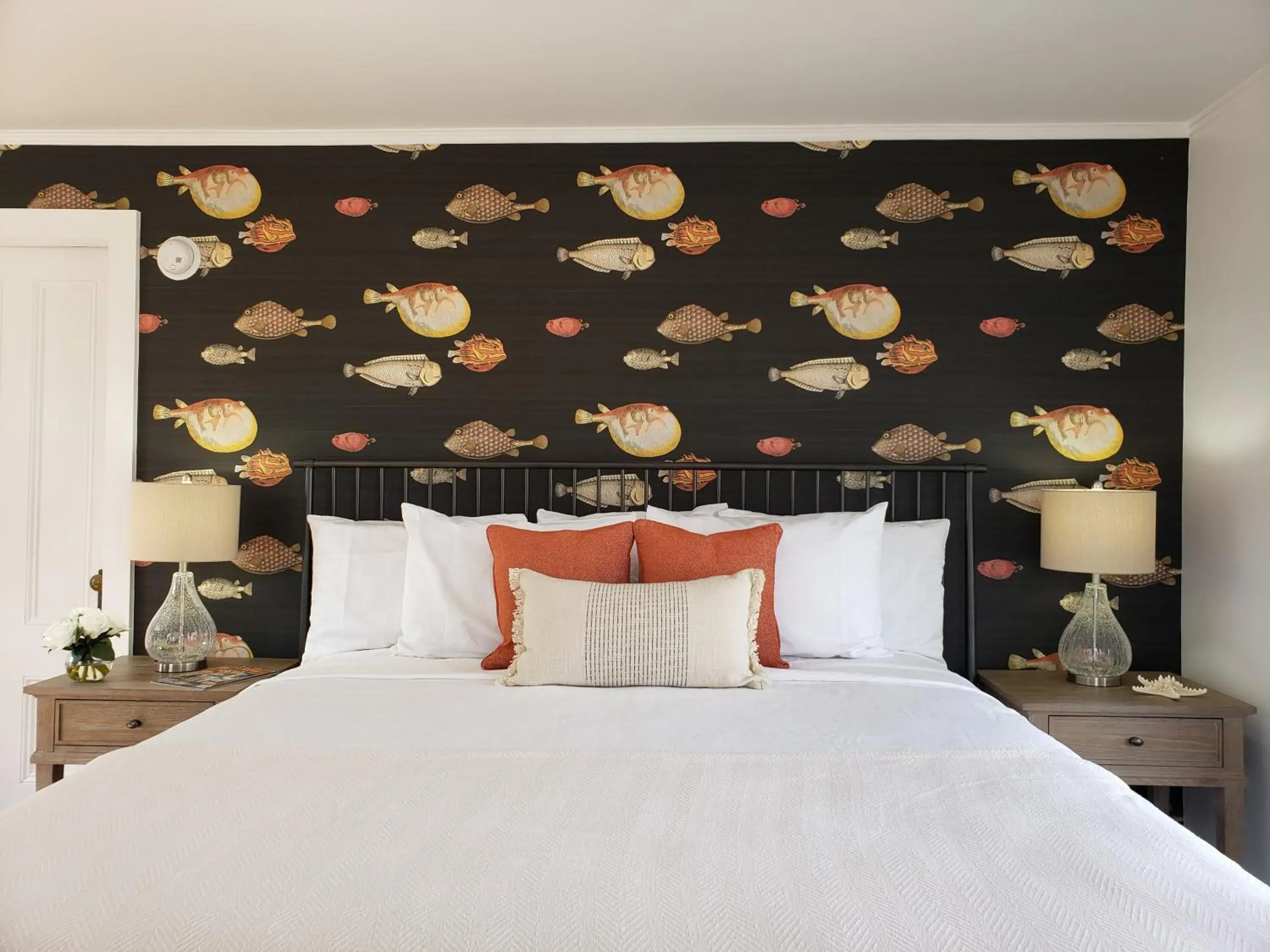 Bedroom, Bed in Sand Bar Cottage Inn Bedroom, Bed in Sand Bar Cottage Inn