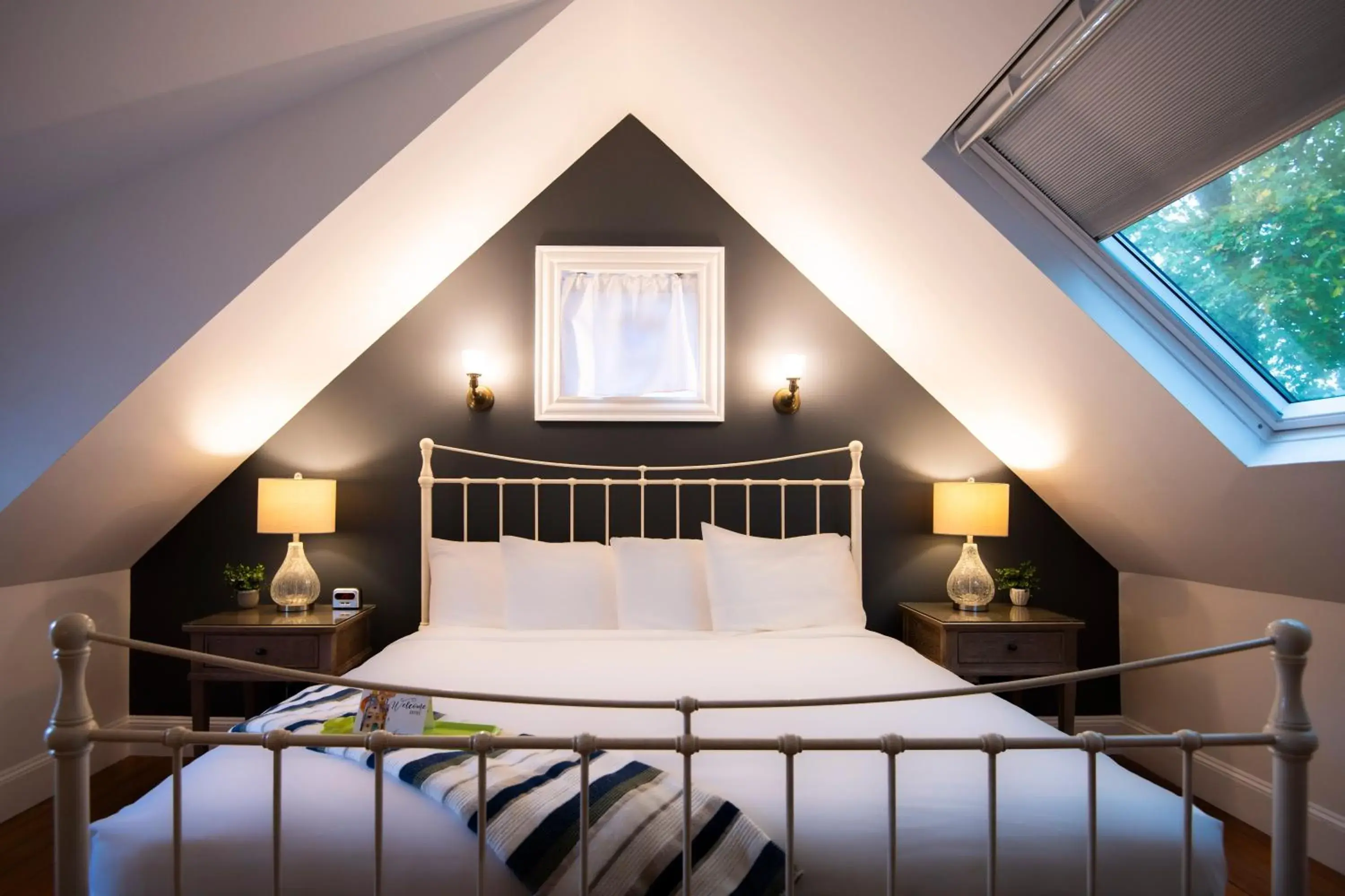 Chauffeur's Cottage Second Floor in Sand Bar Cottage Inn Chauffeur's Cottage Second Floor in Sand Bar Cottage Inn