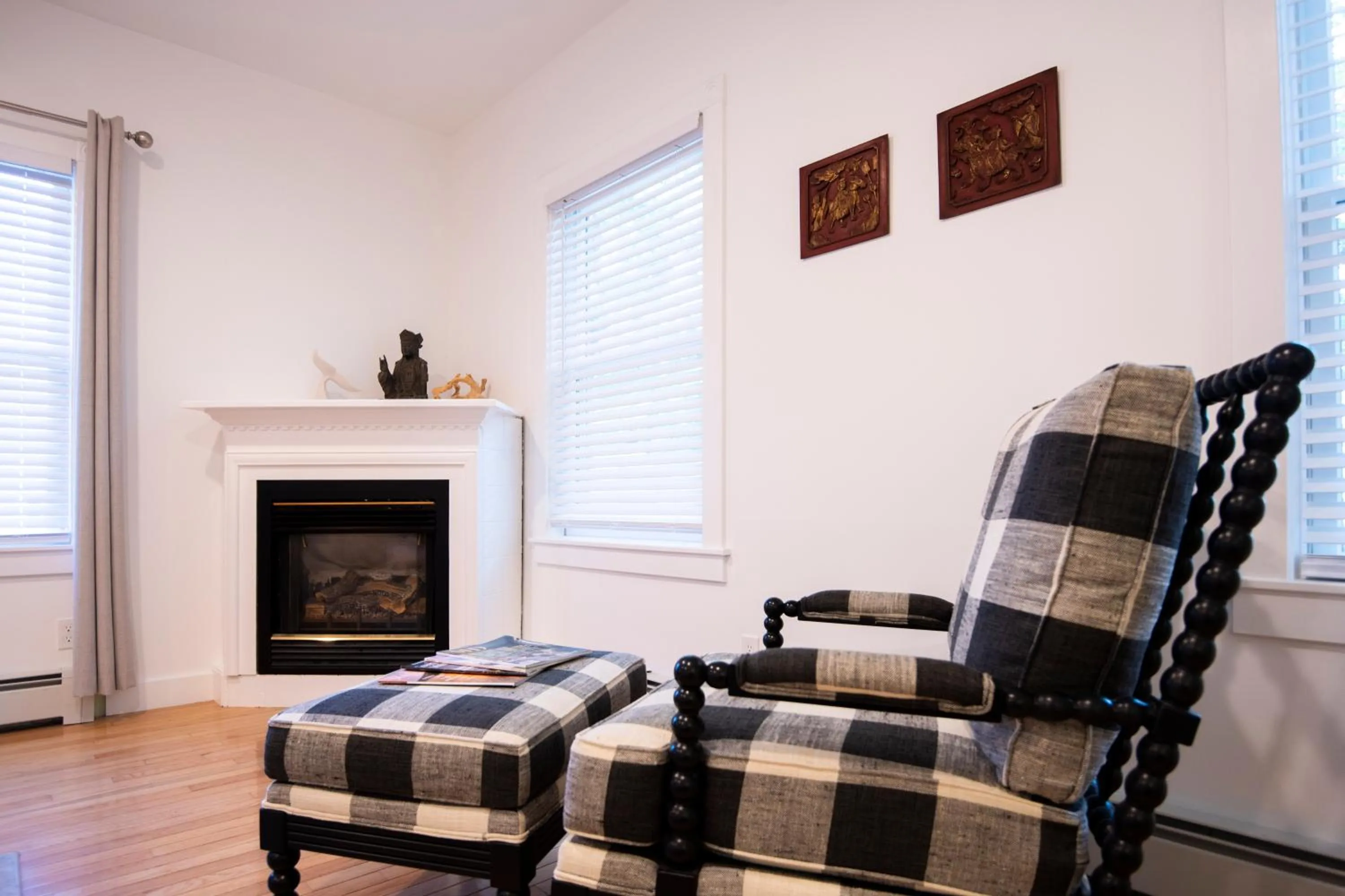 Decorative detail in Sand Bar Cottage Inn
