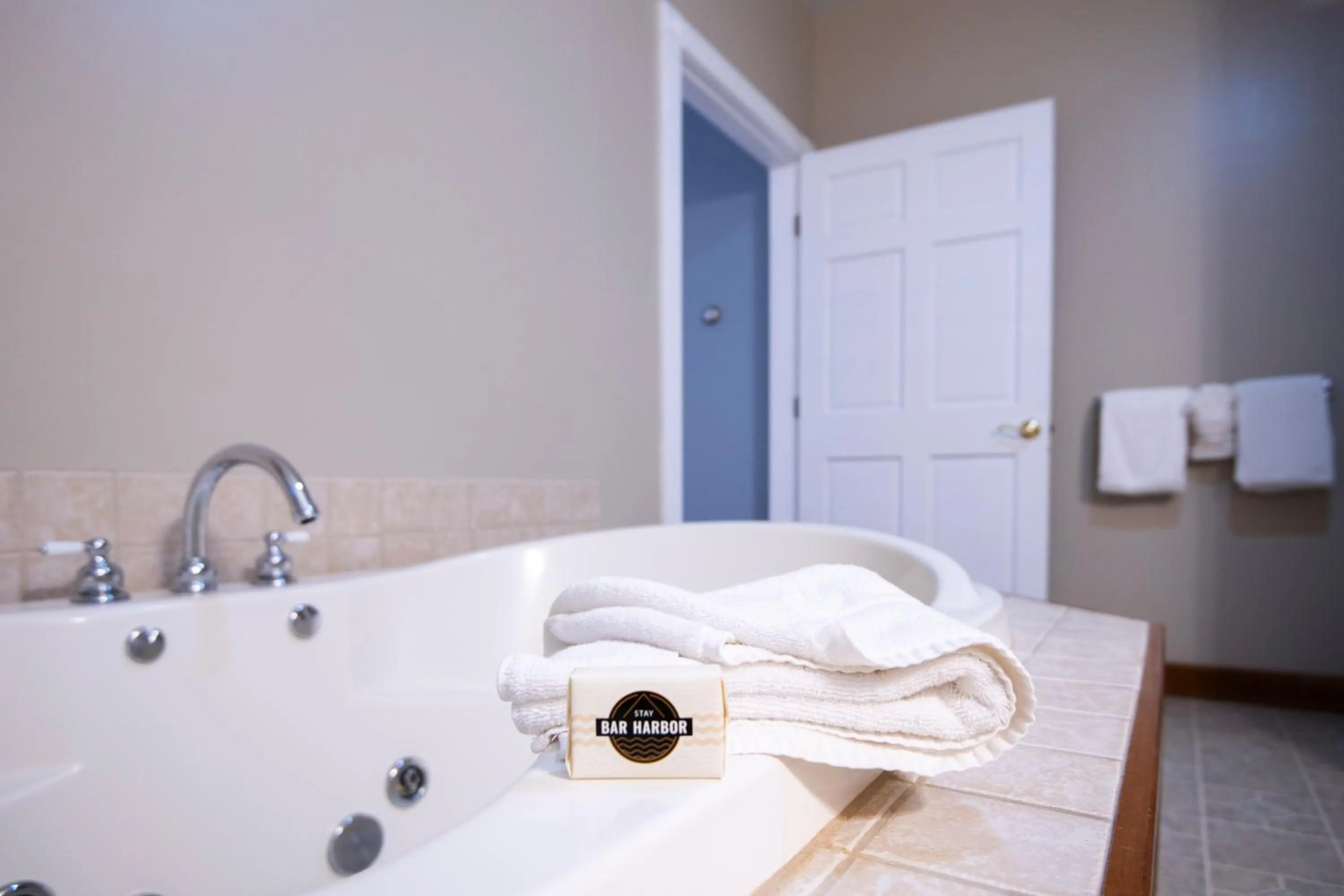 Bathroom in Sand Bar Cottage Inn
