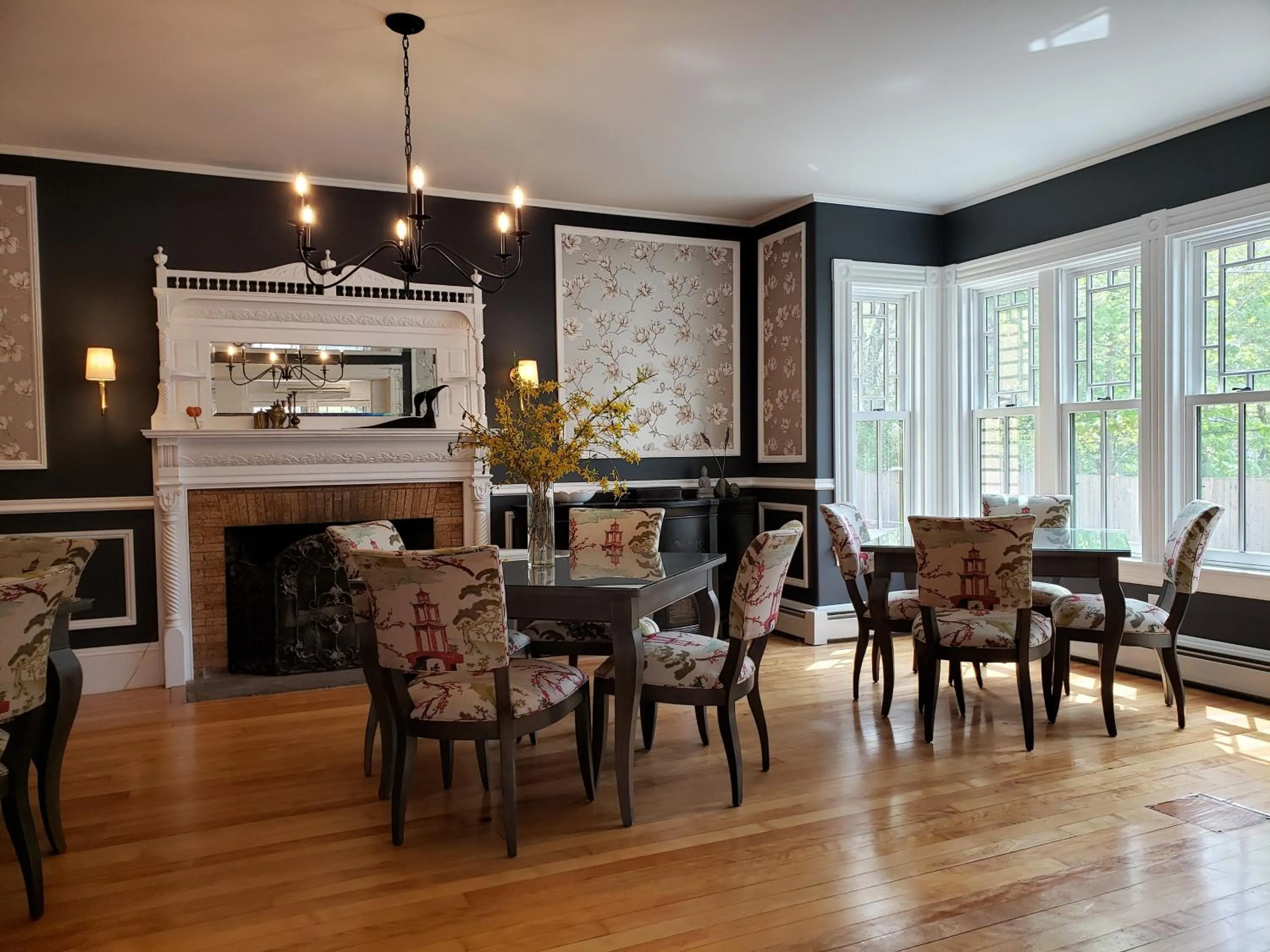 Dining area in Sand Bar Cottage Inn