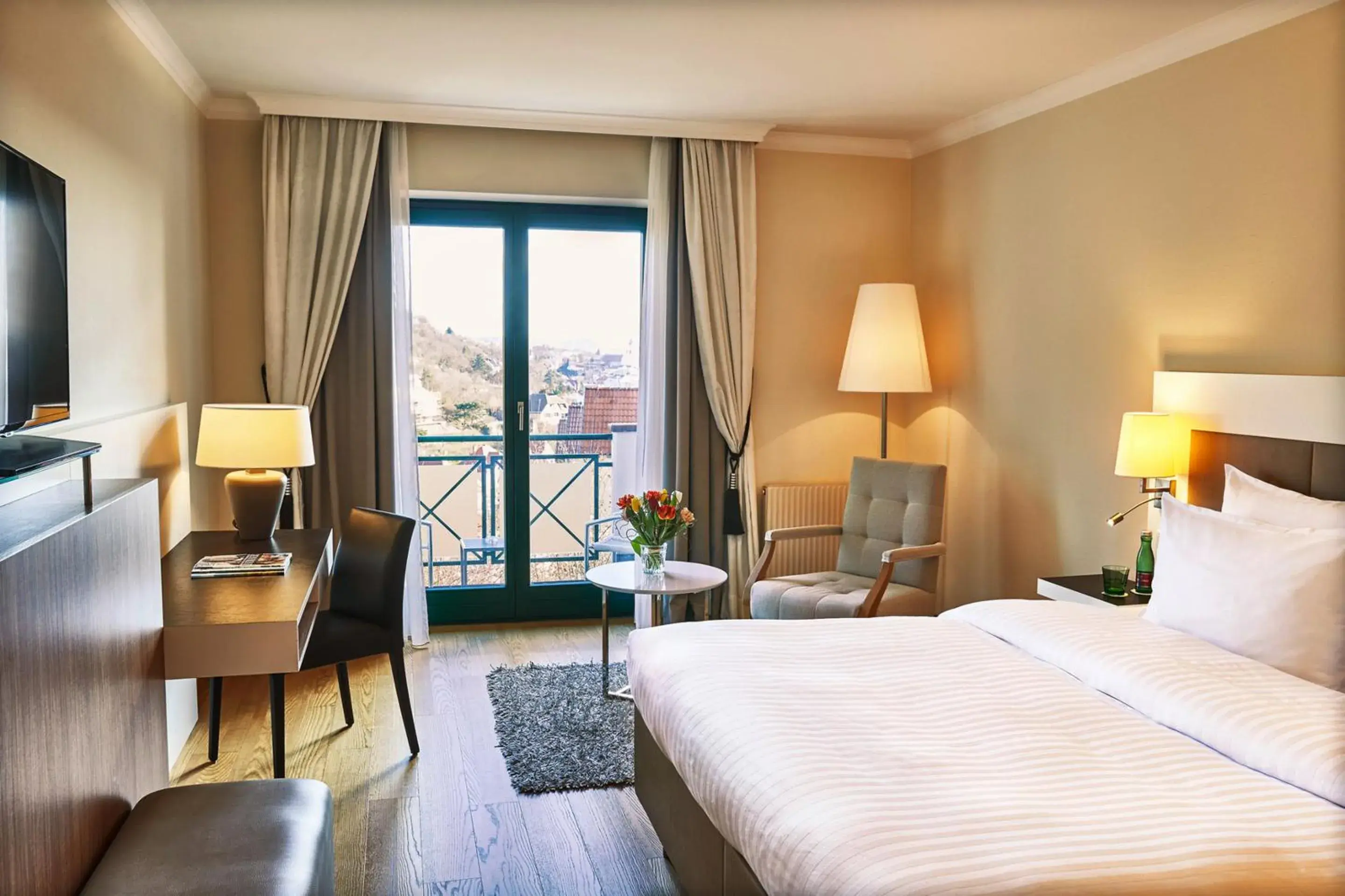 Photo of the whole room, Bed in Steigenberger Hotel & Spa Krems Photo of the whole room, Bed in Steigenberger Hotel & Spa Krems