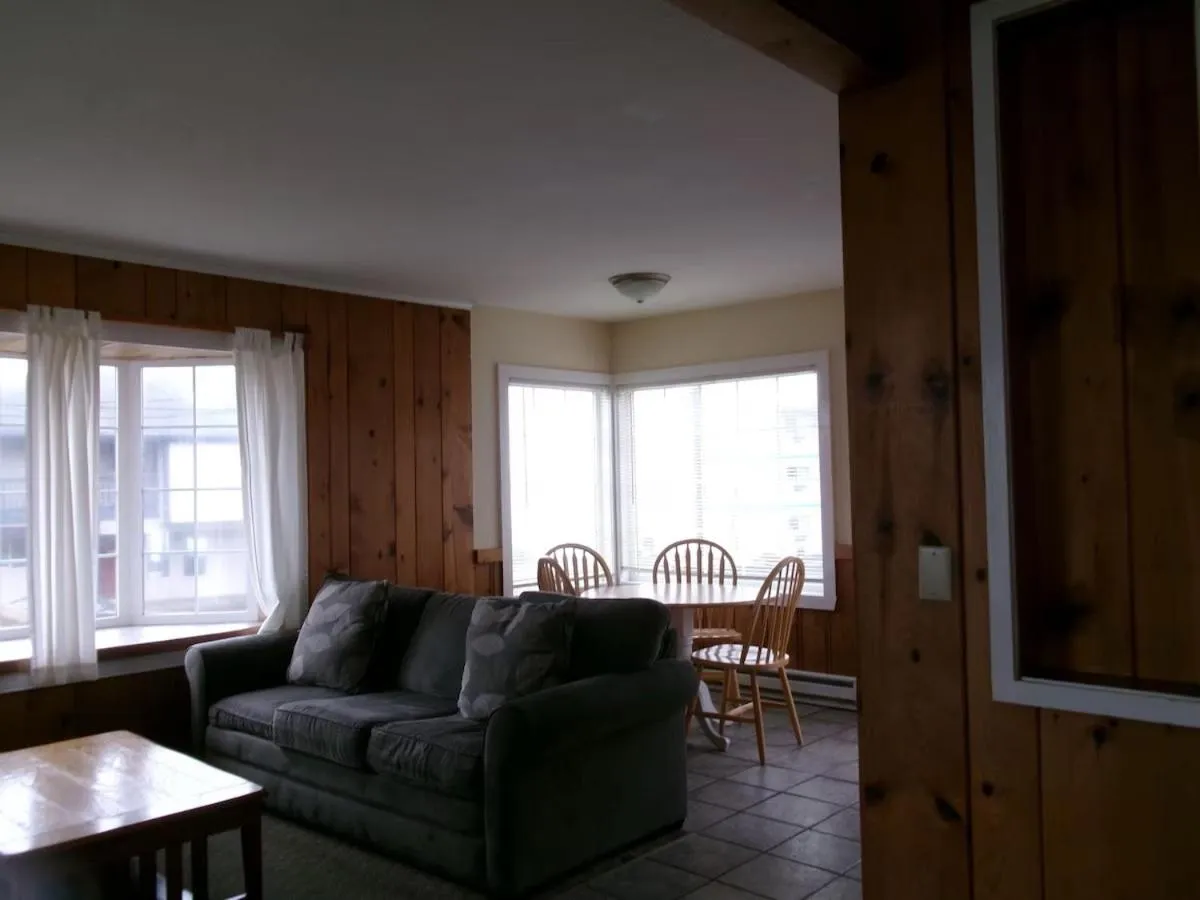 Living room in Seahorse Oceanfront Lodge