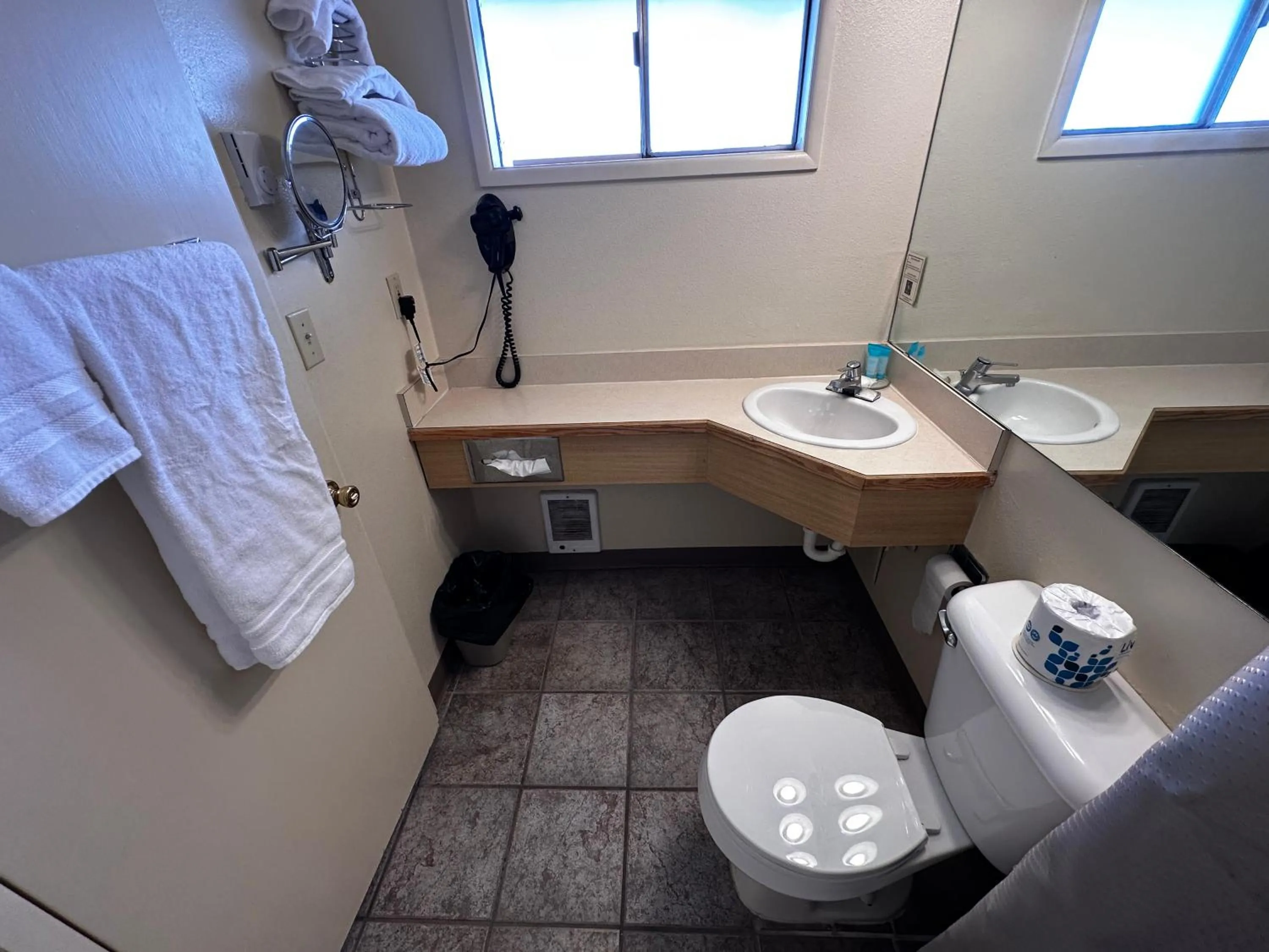 Bathroom in Seahorse Oceanfront Lodge
