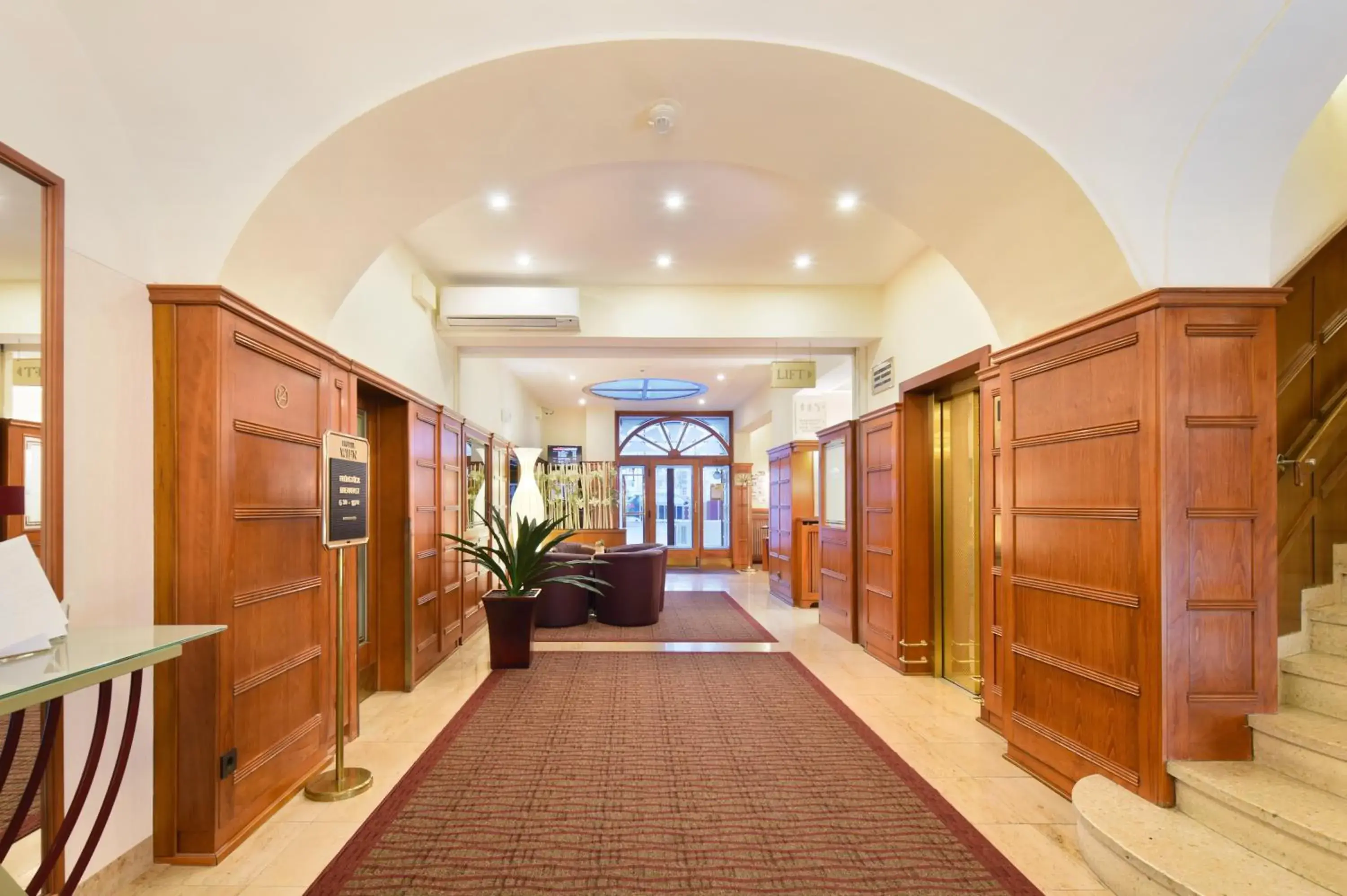 Lobby or reception in Austria Classic Hotel Wien Lobby or reception in Austria Classic Hotel Wien