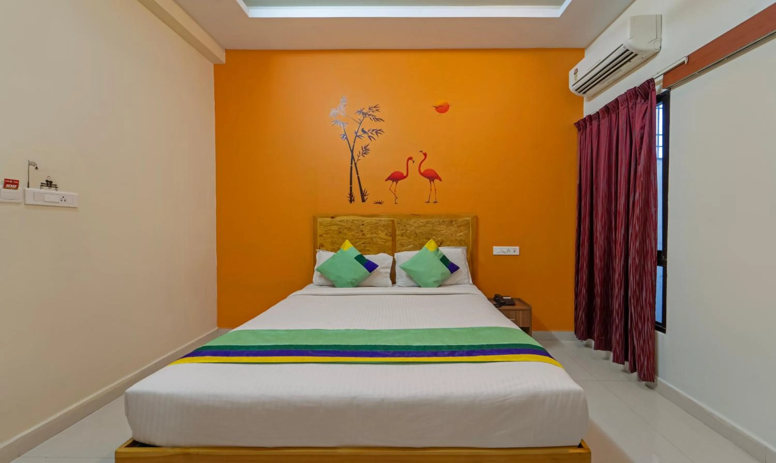 Bed in Treebo Eden Park Hotel, 3 Km From Puducherry Airport