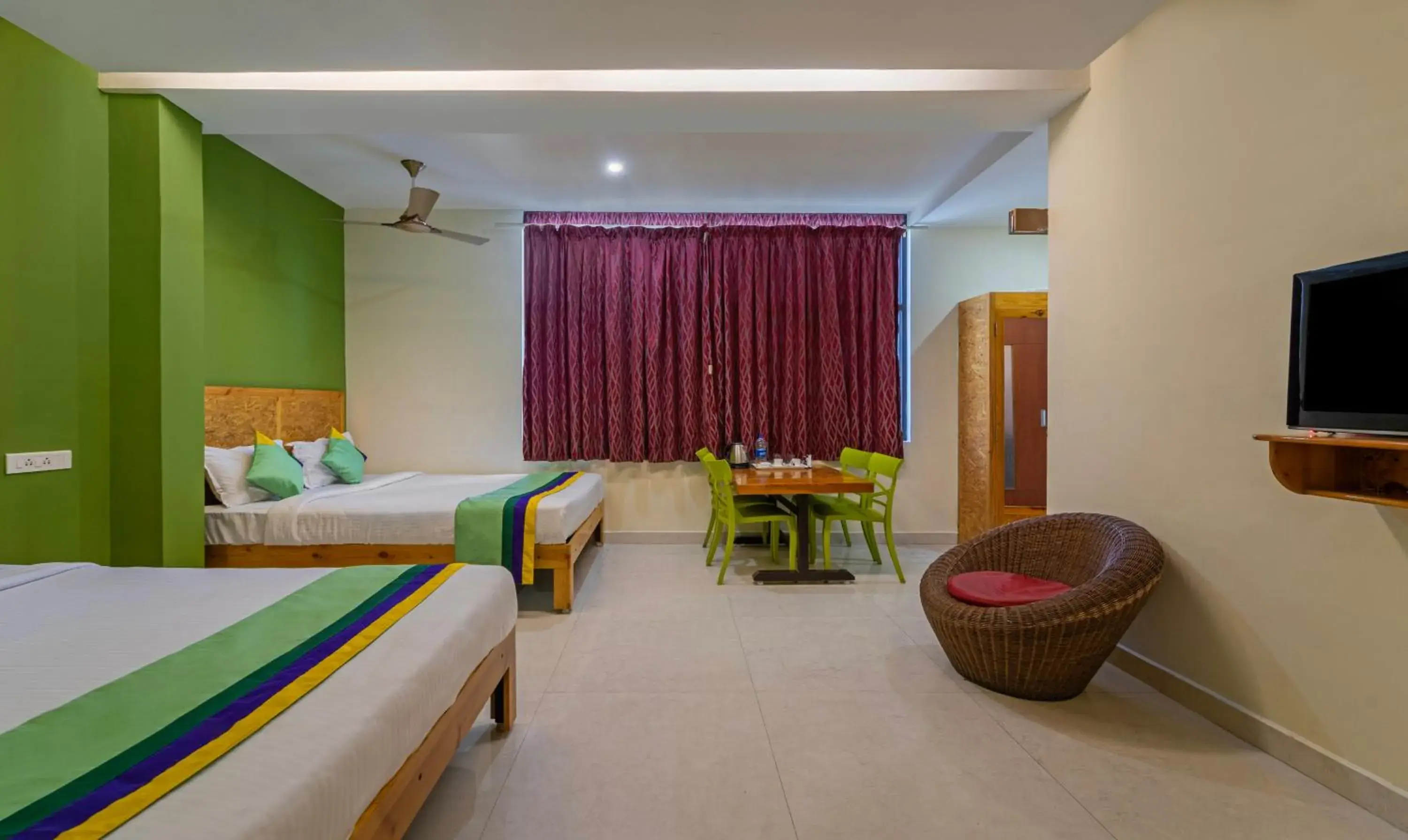 Deluxe Double Room - single occupancy in Treebo Eden Park Hotel, 3 Km From Puducherry Airport Deluxe Double Room - single occupancy in Treebo Eden Park Hotel, 3 Km From Puducherry Airport