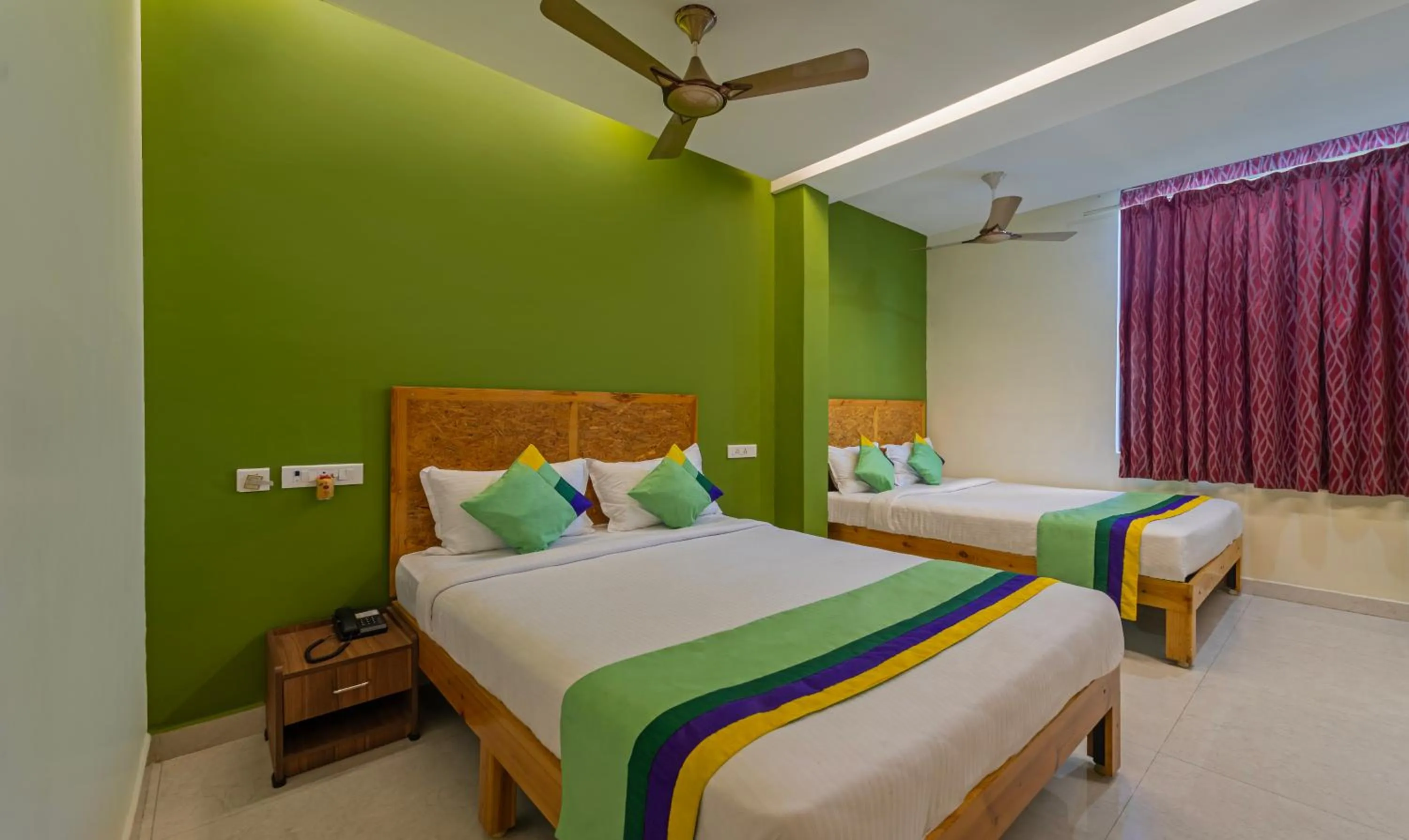 Bed in Treebo Eden Park Hotel, 3 Km From Puducherry Airport