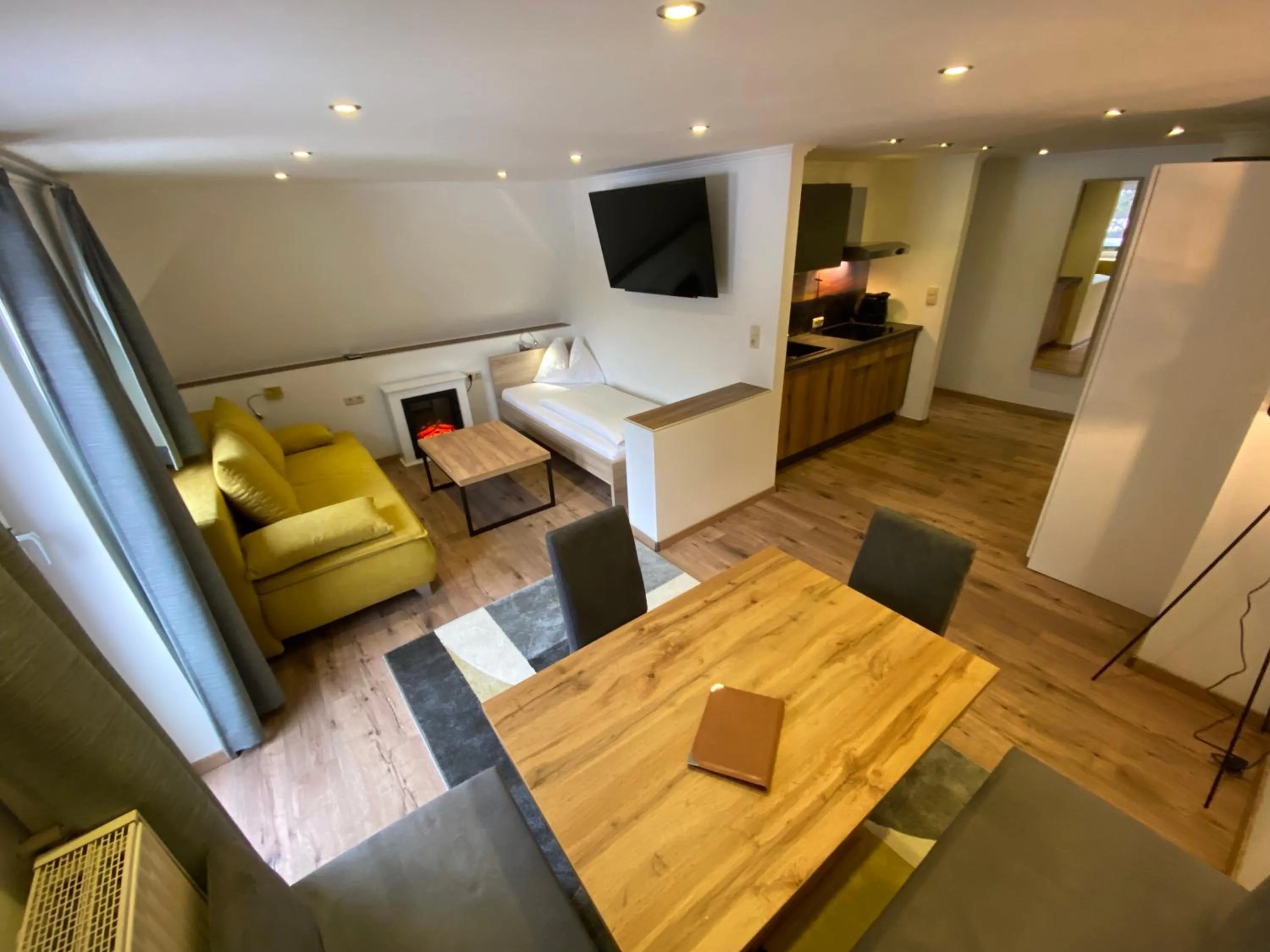 Photo of the whole room in GRUBERS, Hotel Appartments Gastein