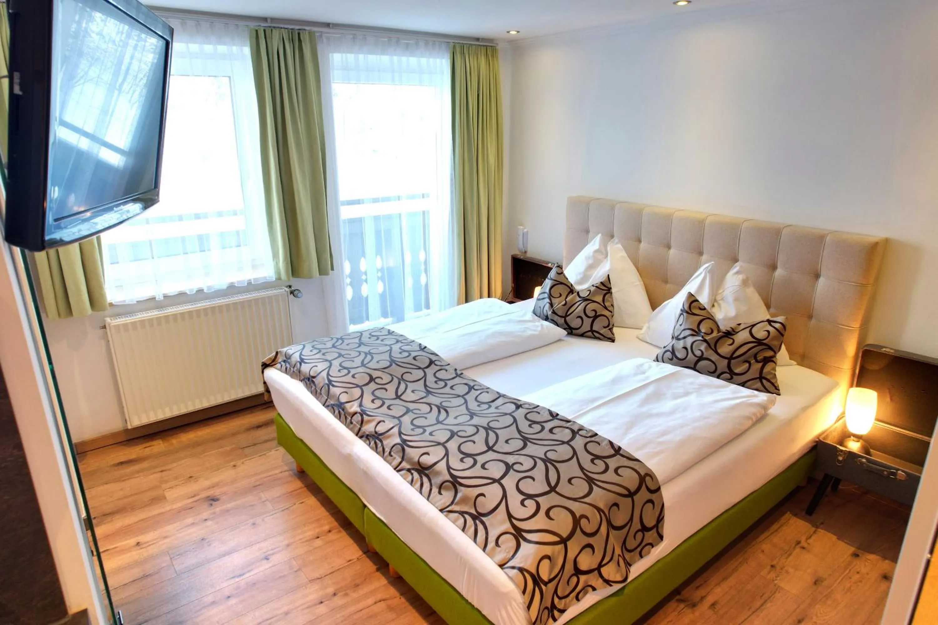 Bedroom, Bed in GRUBERS, Hotel Appartments Gastein