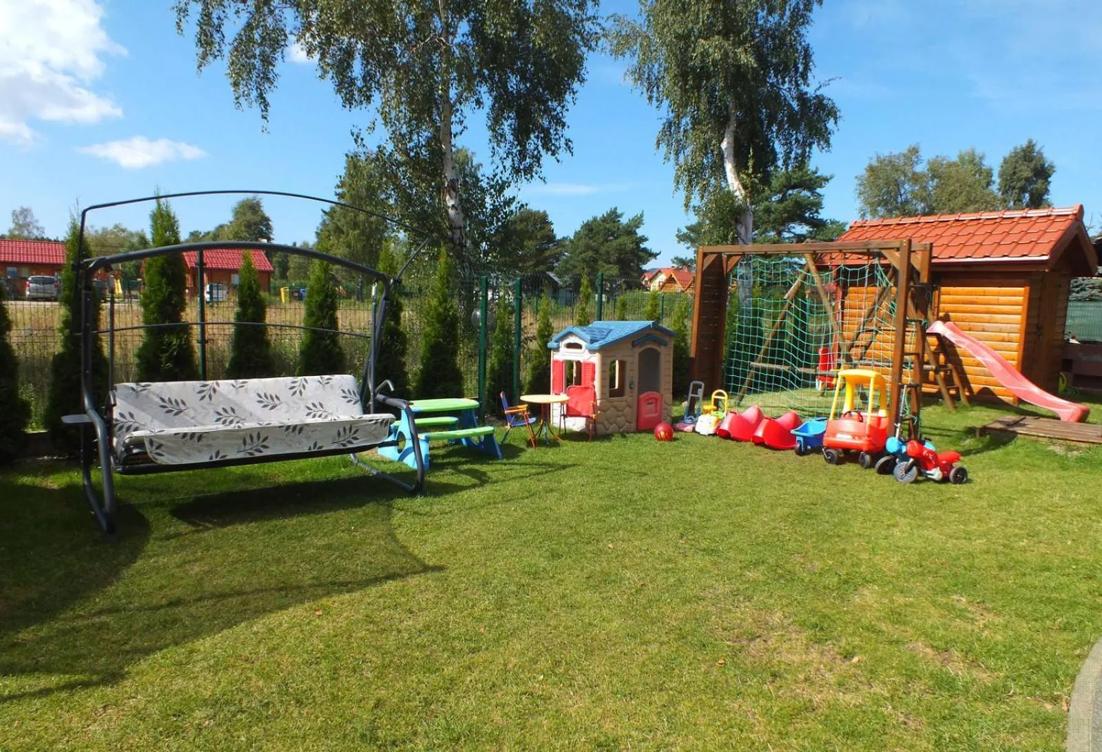 Willa Laura Rowy - Apartamenty nad morzem