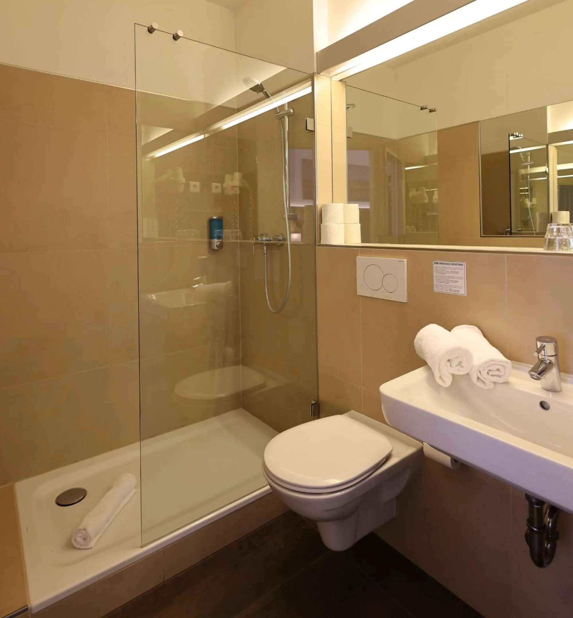 Bathroom in Altstadt Hotel Hofwirt Salzburg