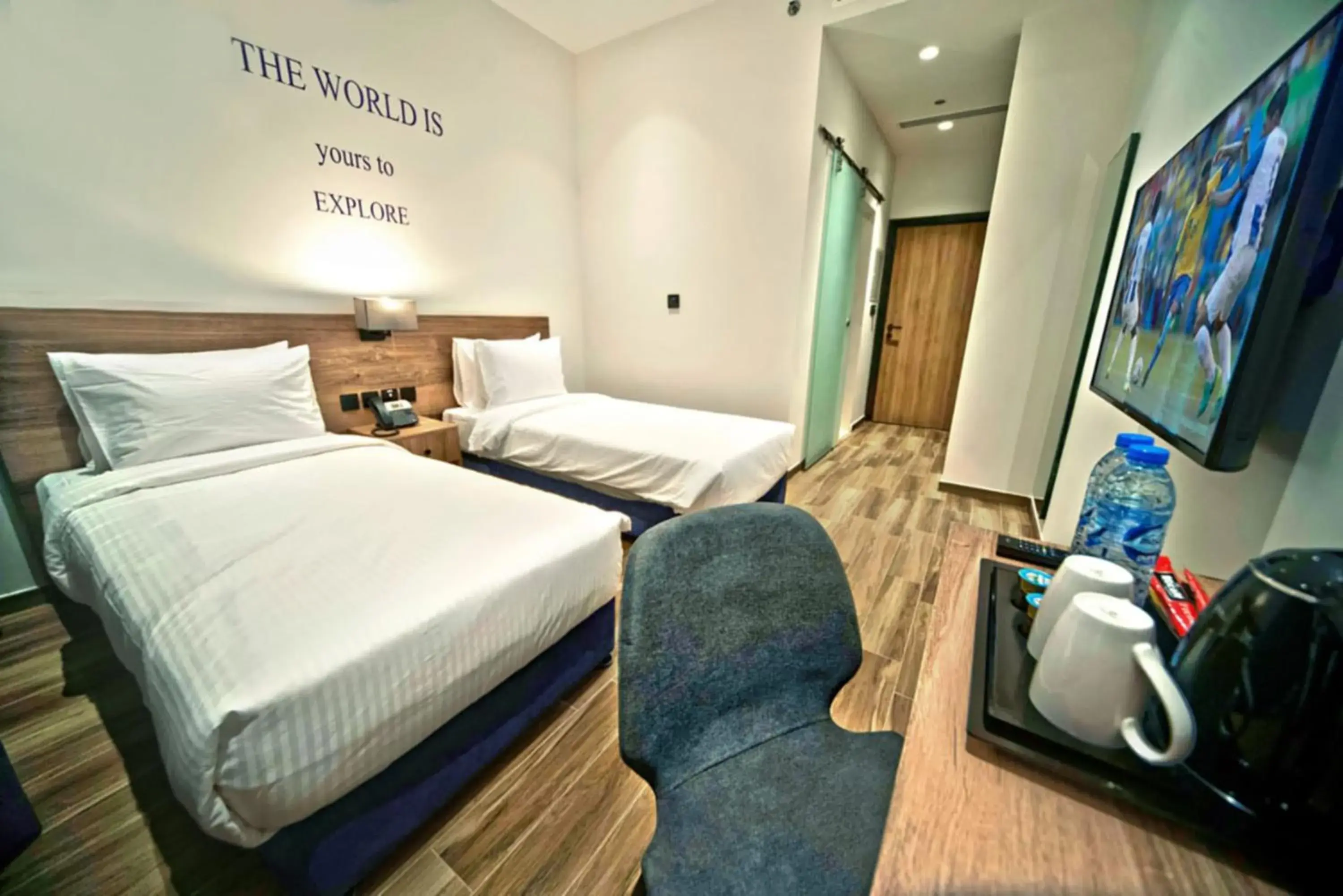 Deluxe Twin Room City View (includes 25% off F&B) in Kingsgate Canal Hotel by Millennium Deluxe Twin Room City View (includes 25% off F&B) in Kingsgate Canal Hotel by Millennium