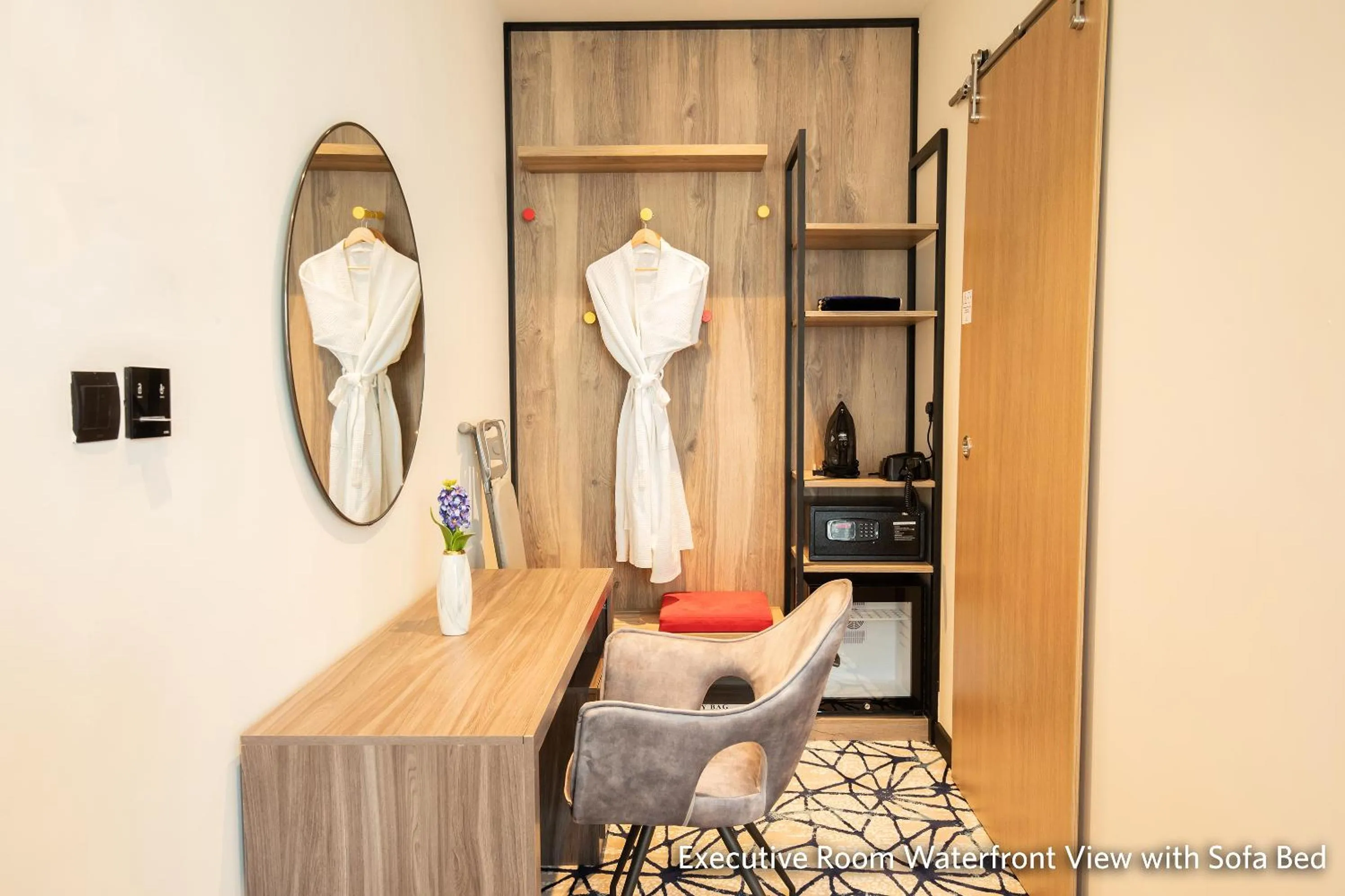 hair dresser in Grand Kingsgate Jaddaf Waterfront Hotel by Millennium