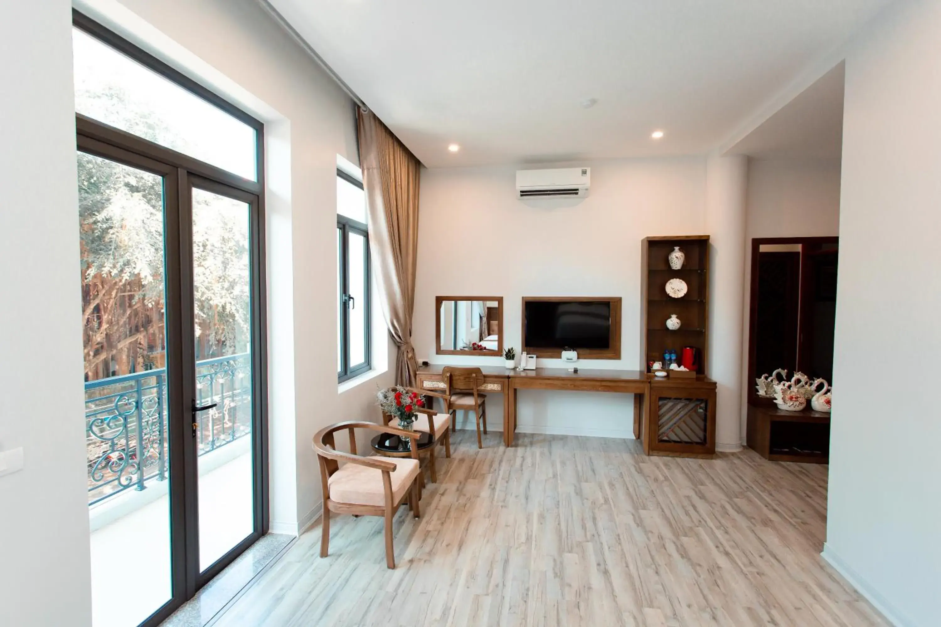 Garden view in Korea Hotel Bac Giang Garden view in Korea Hotel Bac Giang