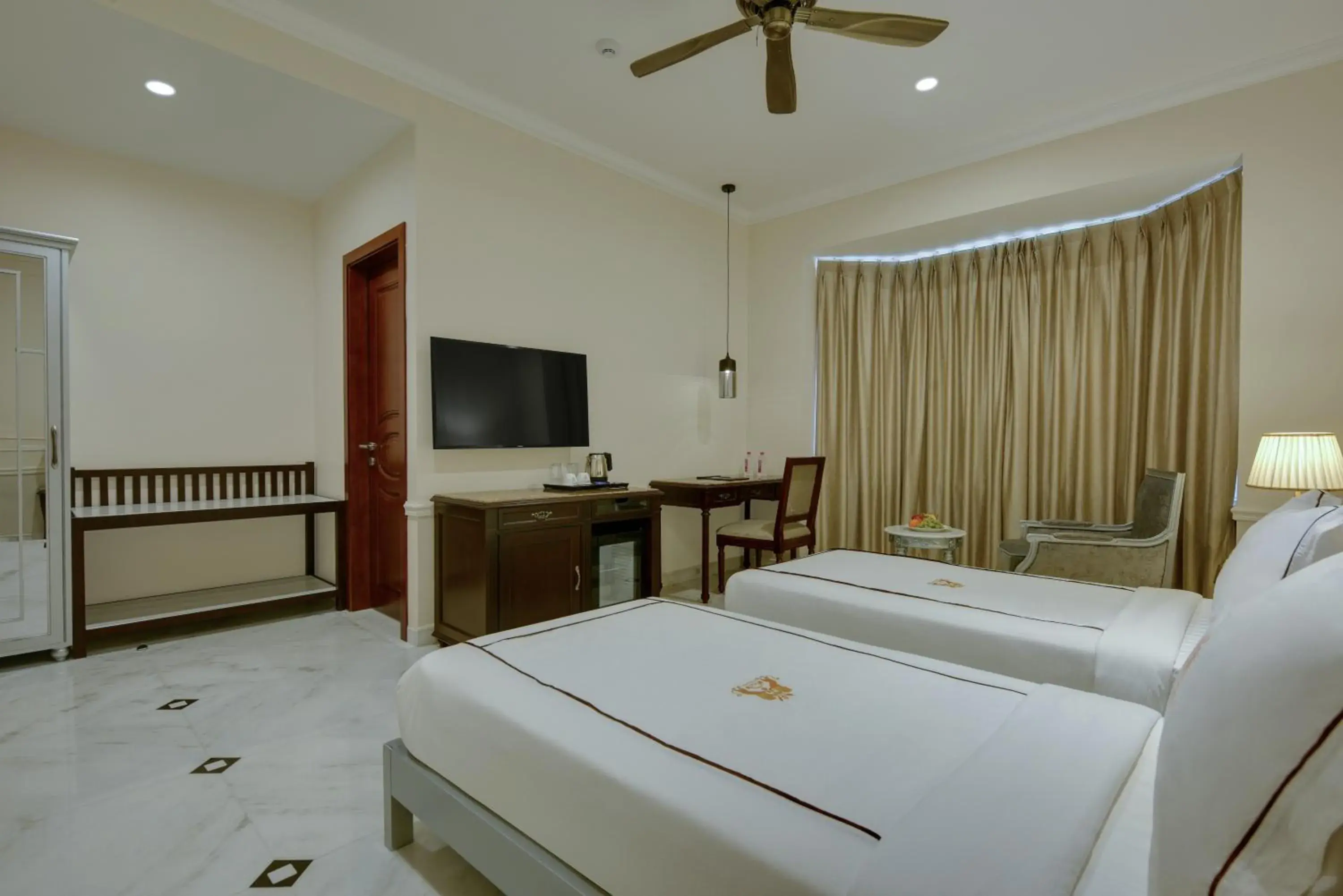 Photo of the whole room, Bed in SHAHPURA DEV PANACHE Photo of the whole room, Bed in SHAHPURA DEV PANACHE