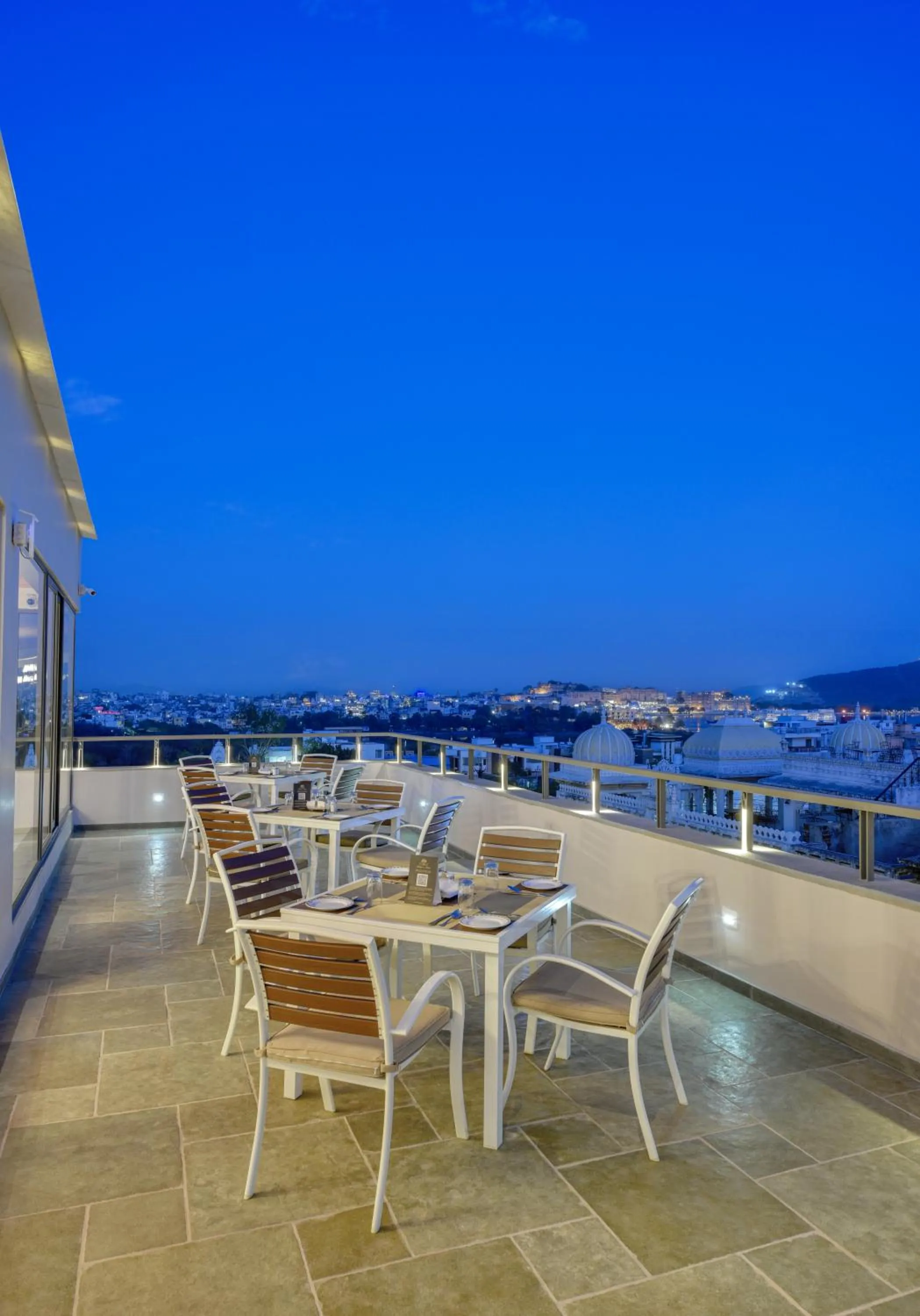 Restaurant/places to eat in SHAHPURA DEV PANACHE