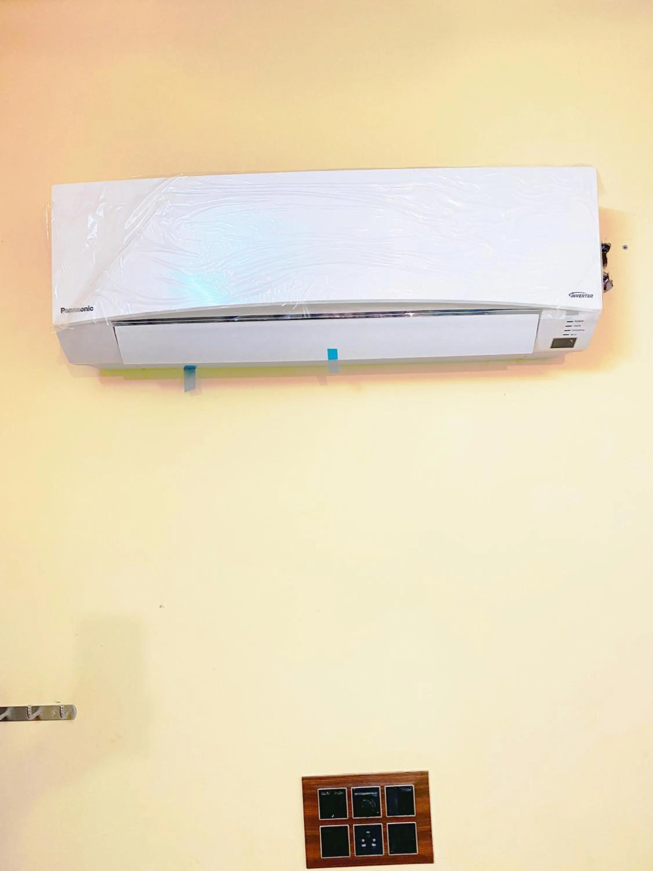 air conditioner in Ganga Guest House