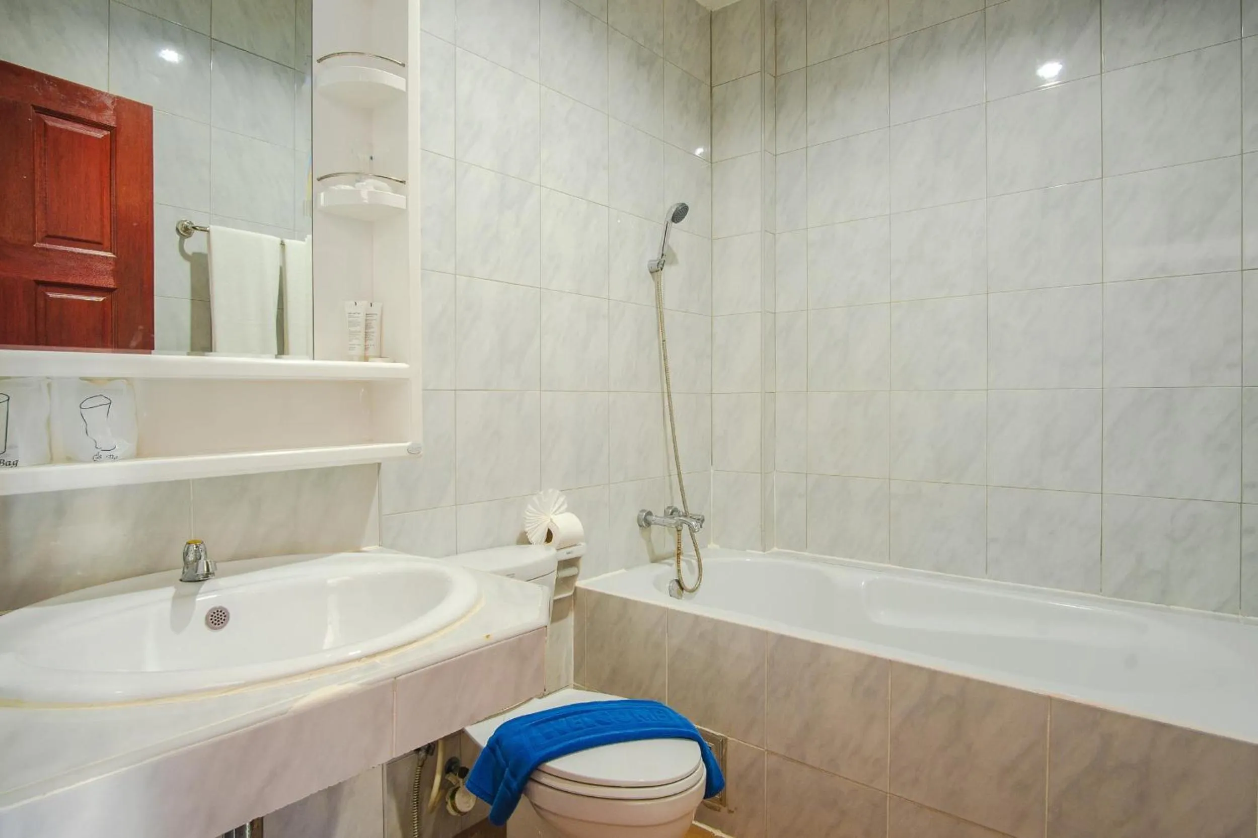 Bathroom in Art Mansion Patong Hotel