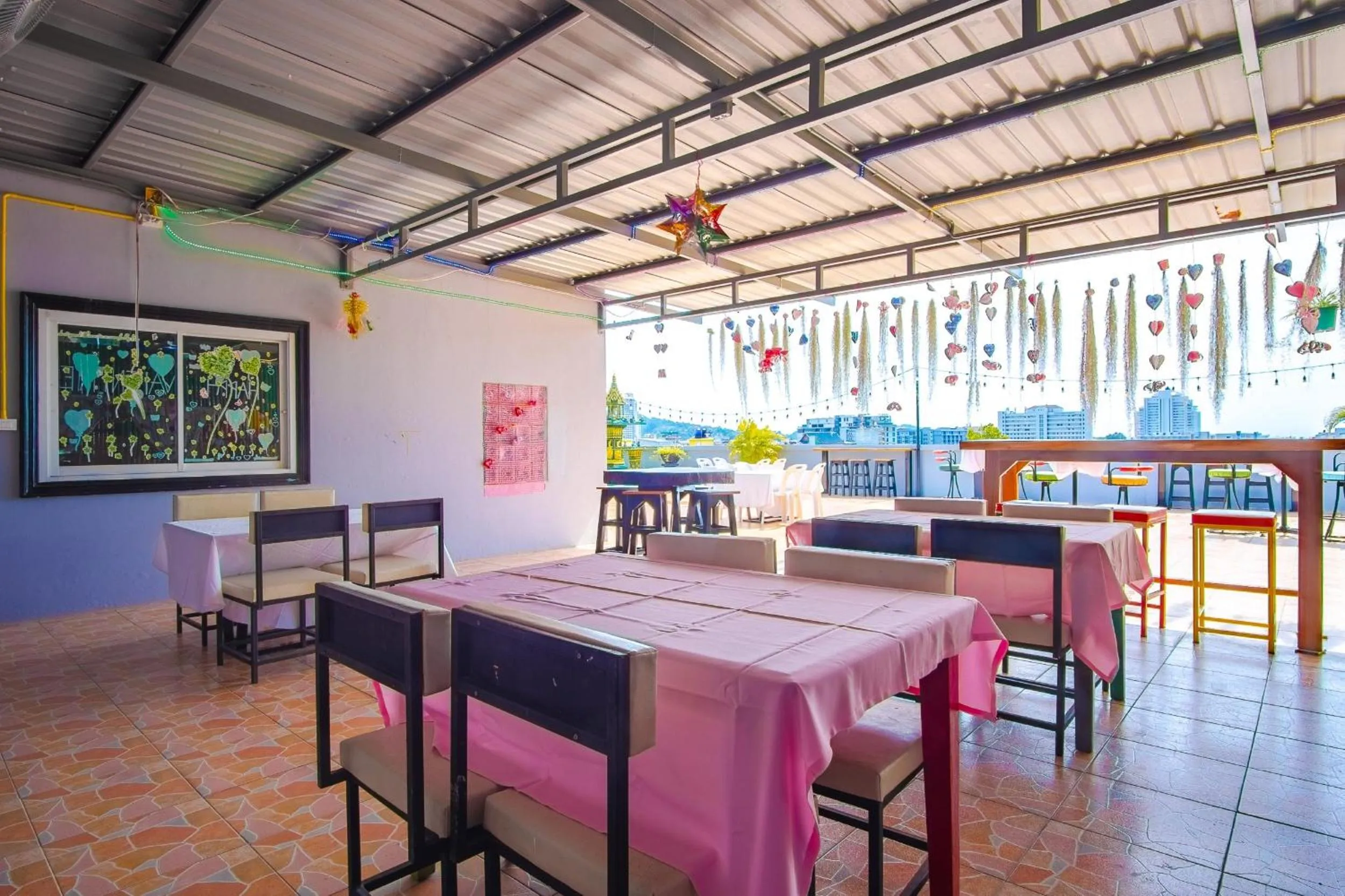 Patio in Art Mansion Patong Hotel