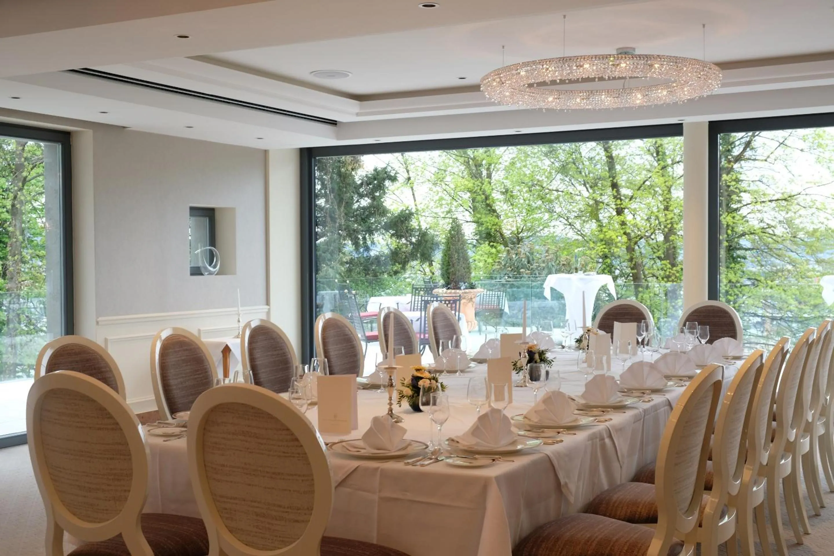 Food and drinks in Hotel Schloss Mönchstein