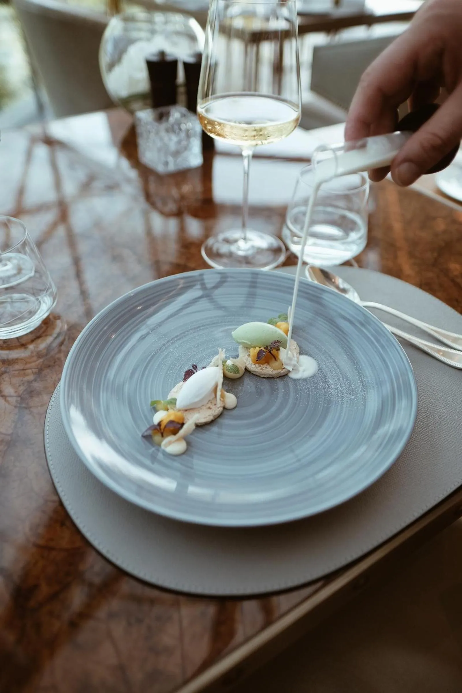 Food and drinks in Hotel Schloss Mönchstein