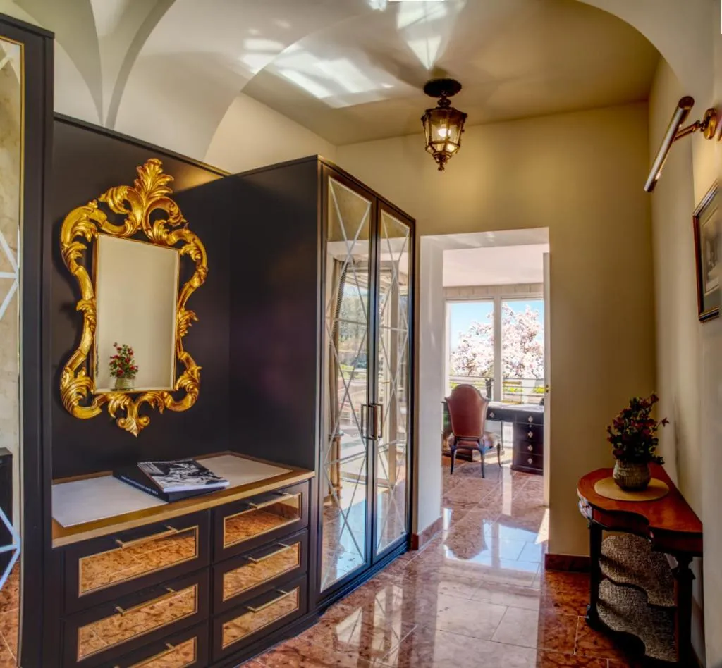 Photo of the whole room in Hotel Schloss Mönchstein