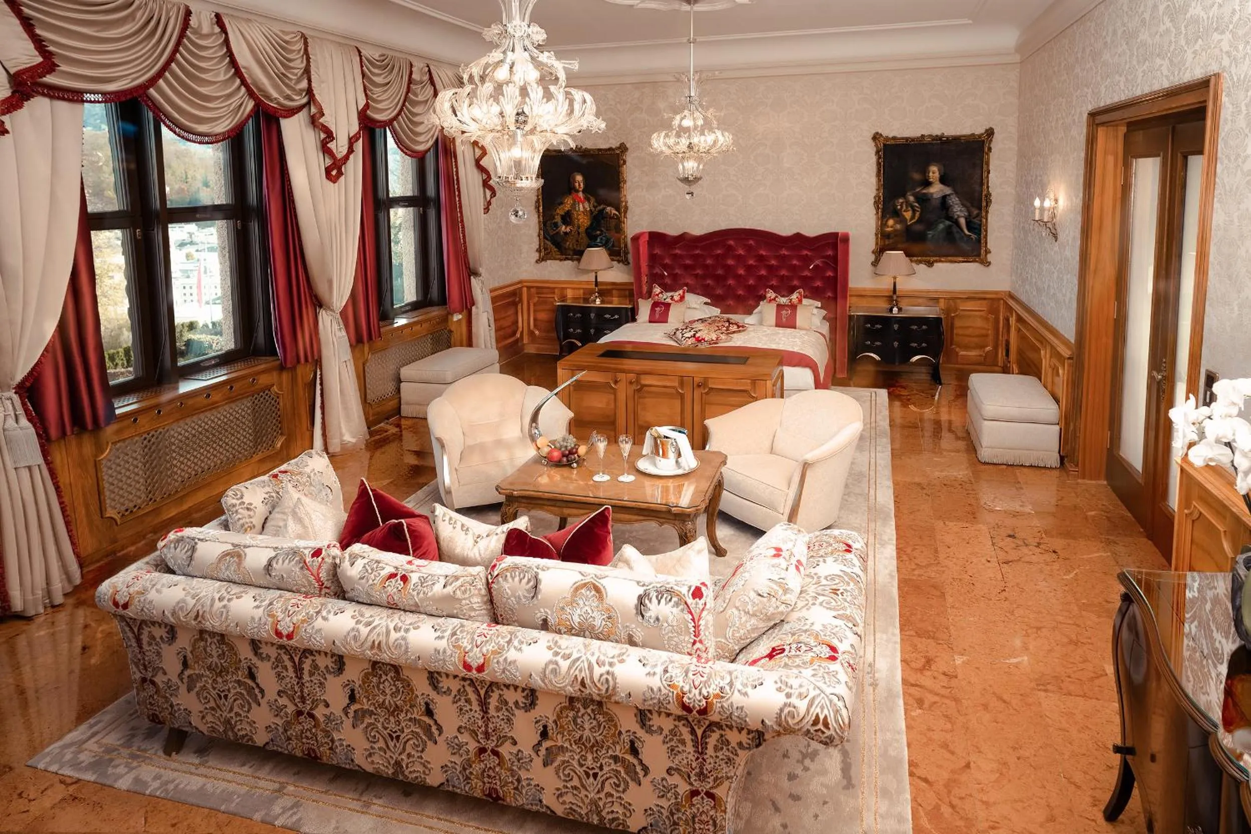 Bed in Hotel Schloss Mönchstein