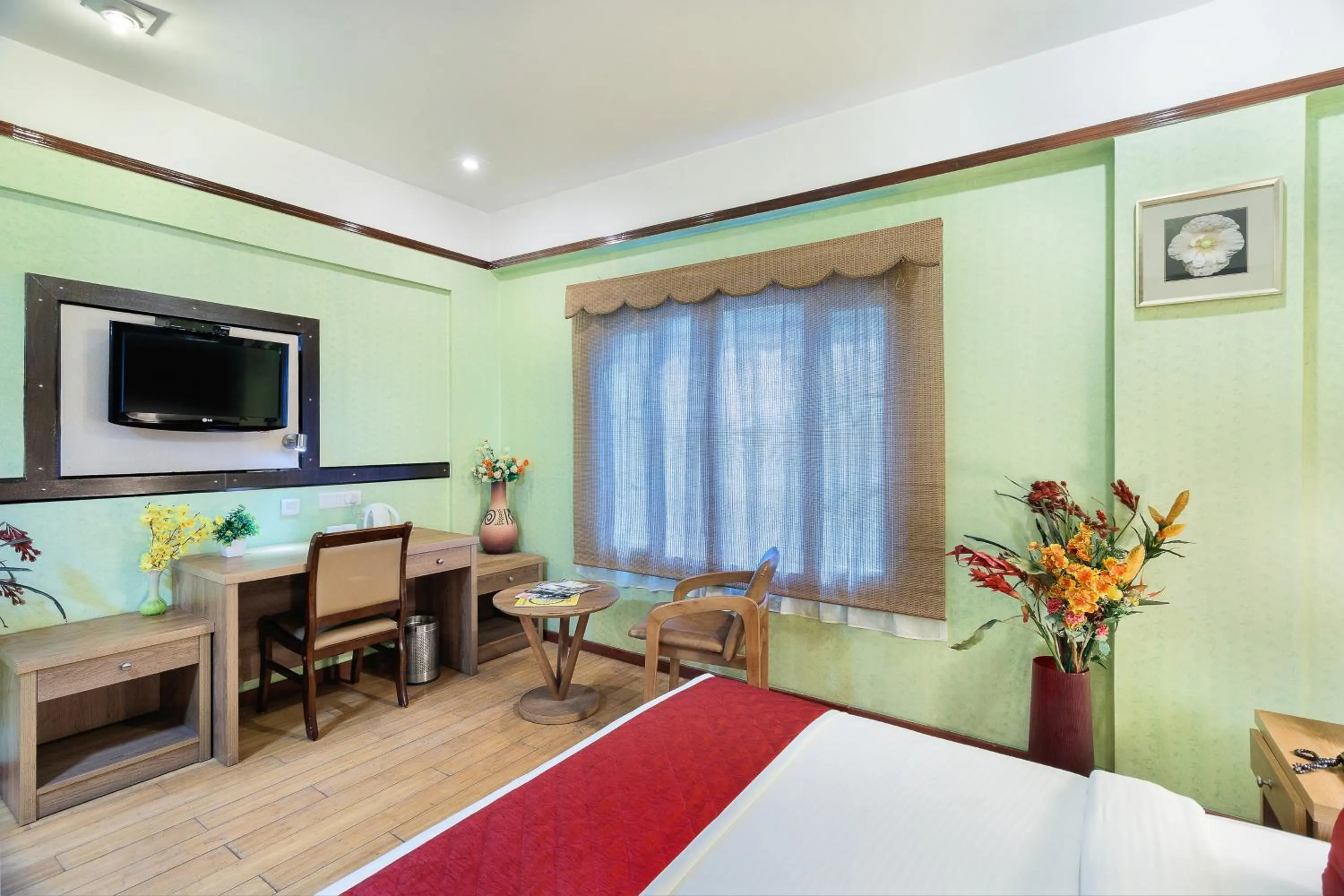 Photo of the whole room, Bed in Octave Jamayca Hotel