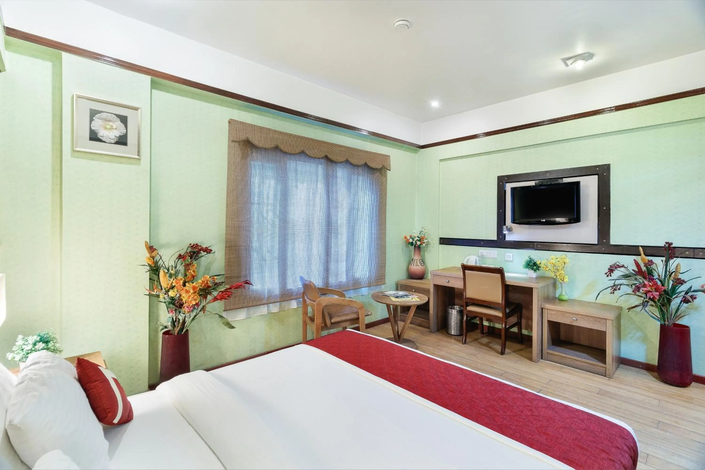 Photo of the whole room, Bed in Octave Jamayca Hotel