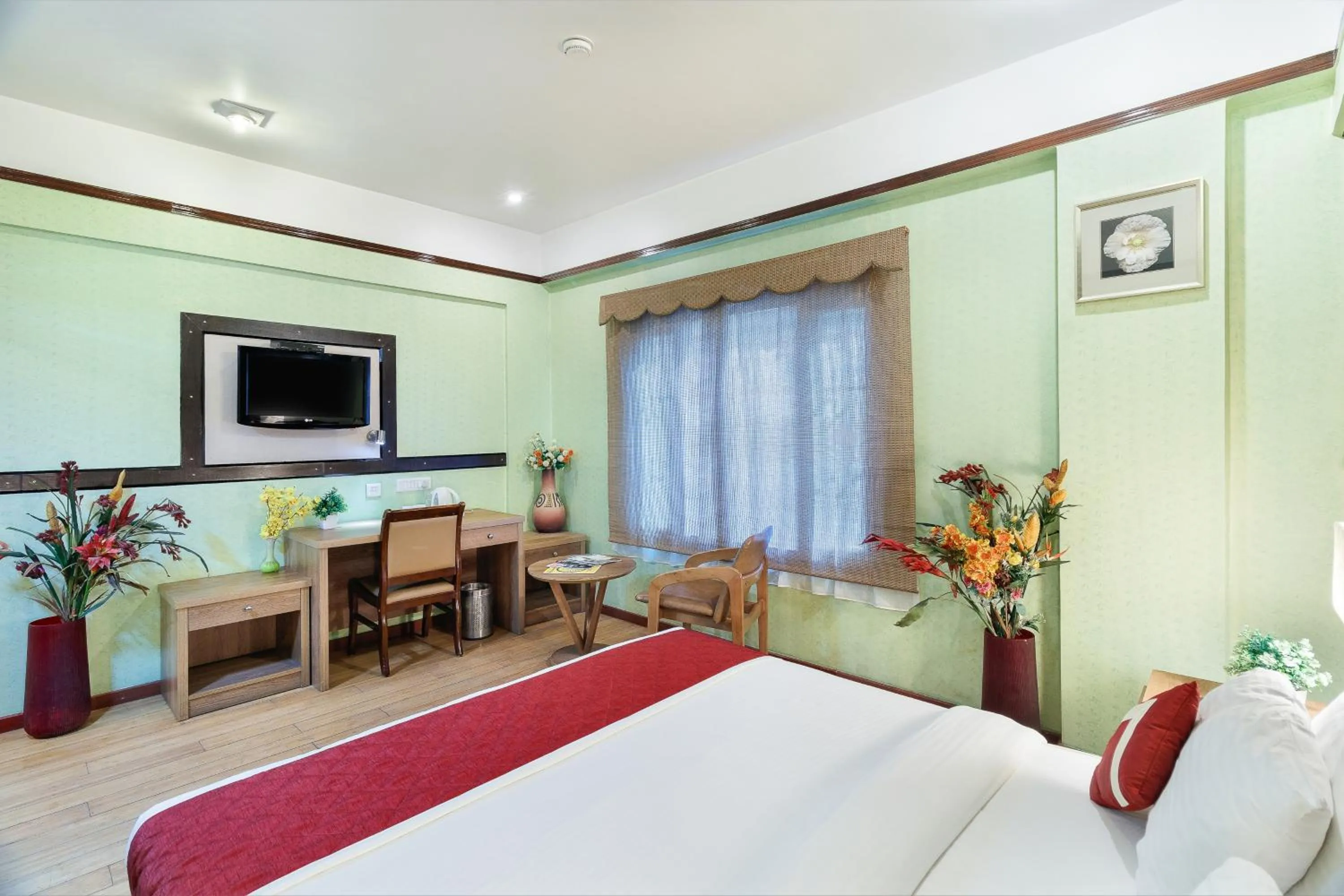 Photo of the whole room, Bed in Octave Jamayca Hotel