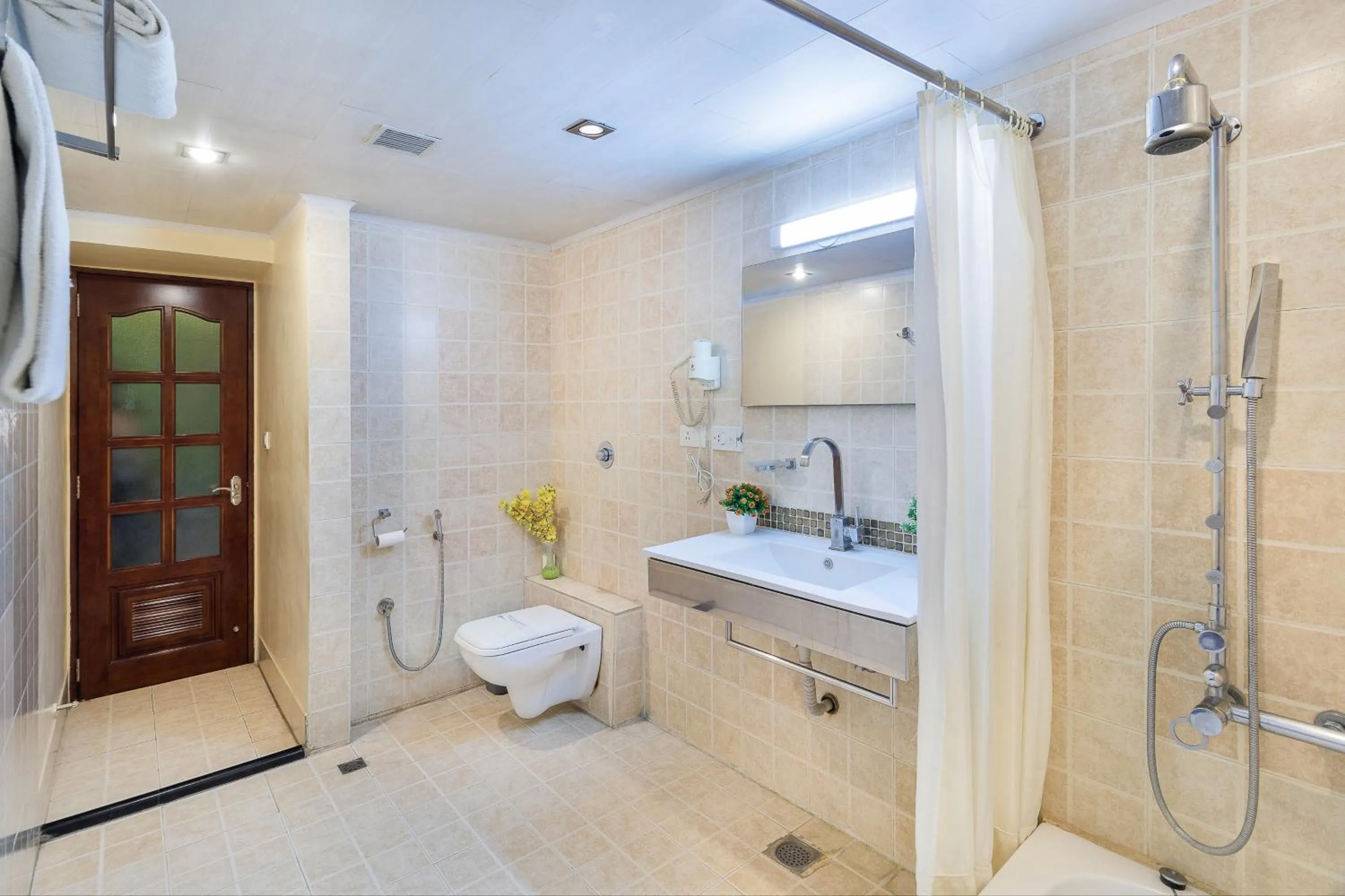 Bathroom in Octave Jamayca Hotel